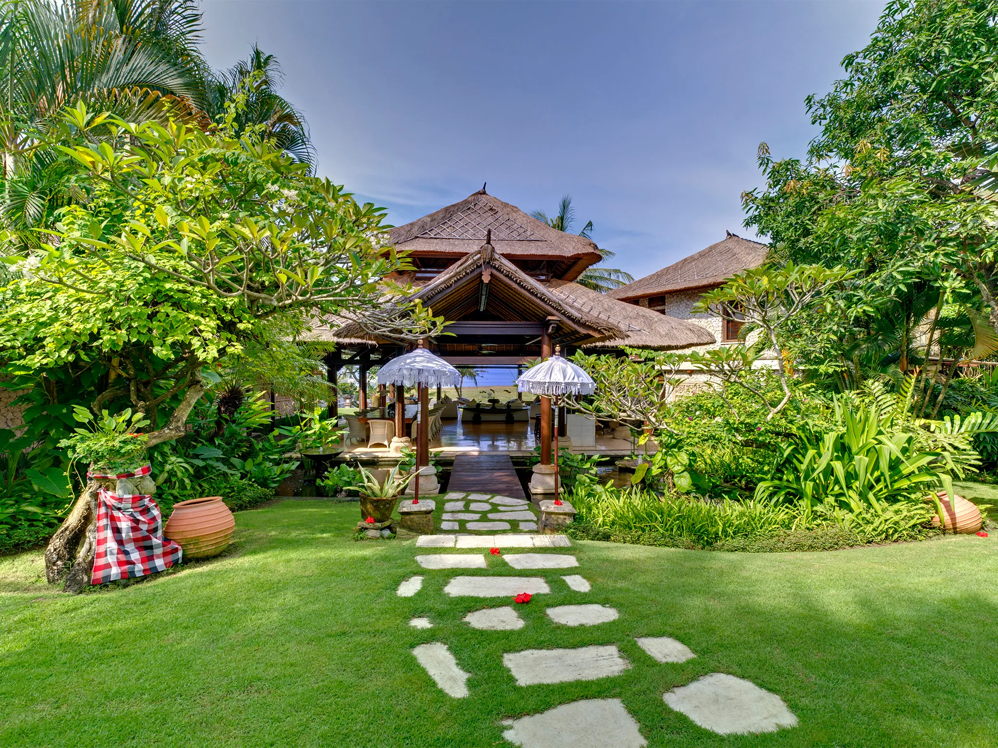 Villa Sungai Tinggi - Entrance