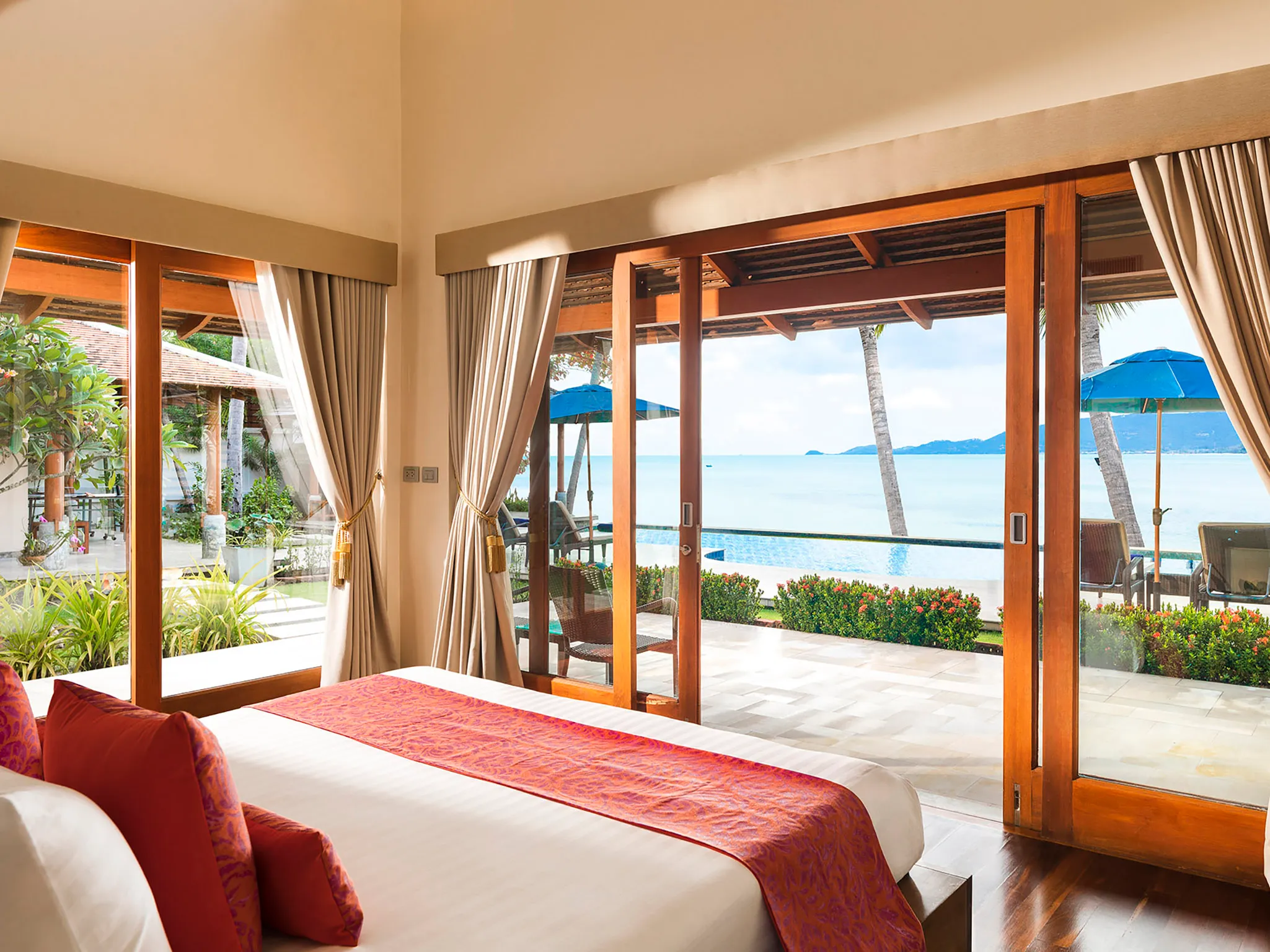 Tawantok Beach Villas - Villa 1 - Outstanding master bedroom outlook
