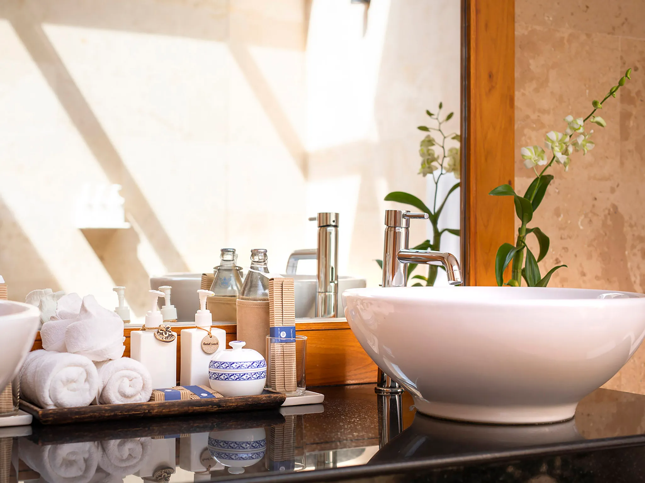 Tawantok Beach Villas - Villa 1 - Double sink vanity