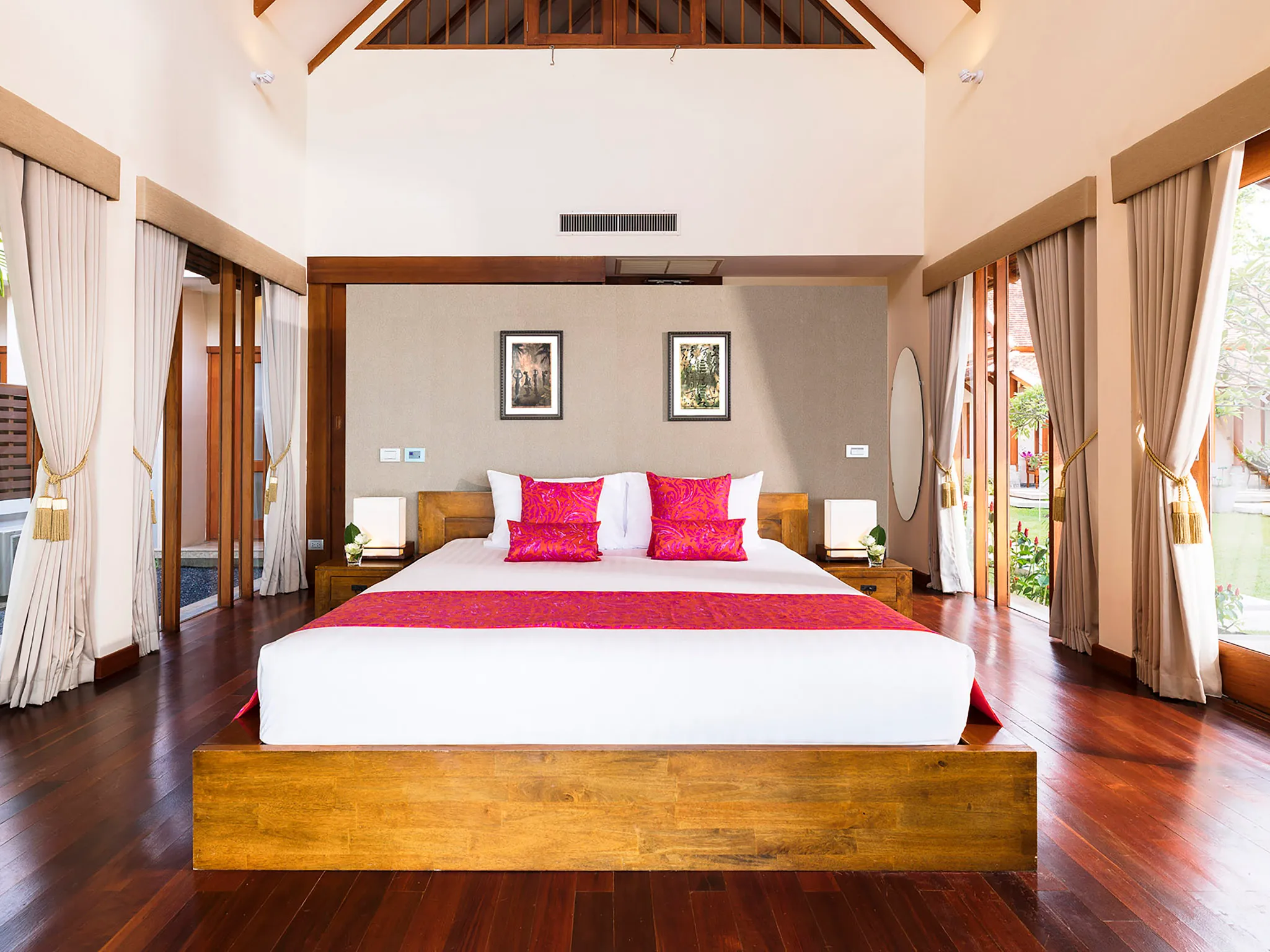 Tawantok Beach Villas - Villa 1 - Guest bedroom