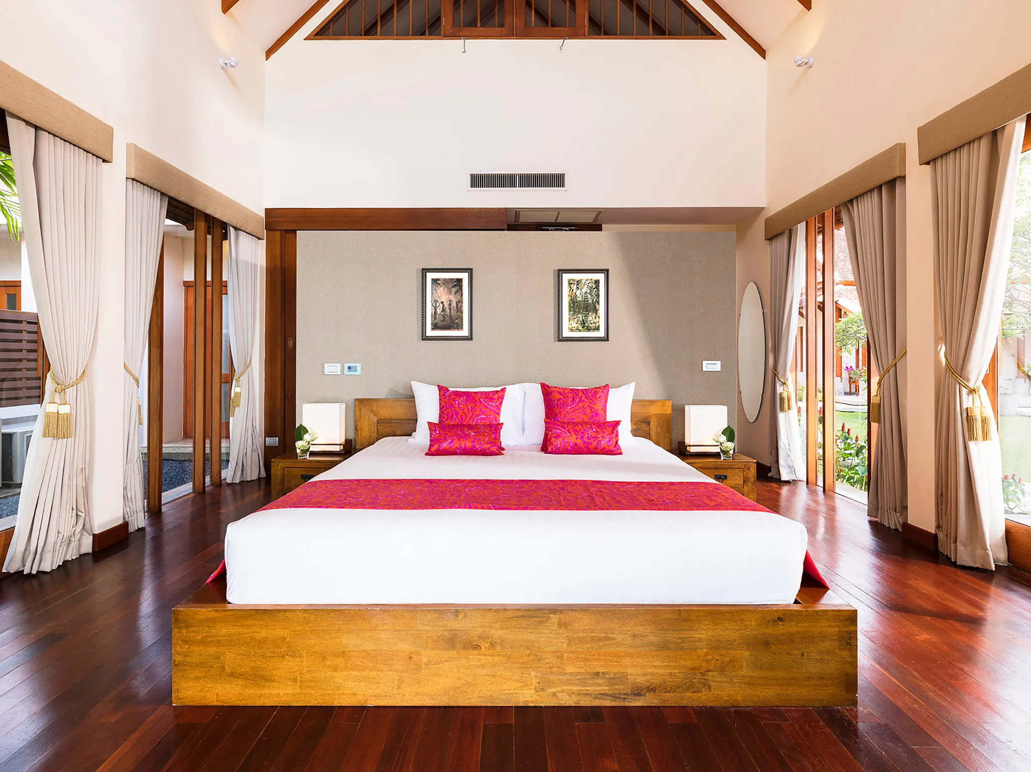 Tawantok Beach Villas - Villa 2 - Guest bedroom