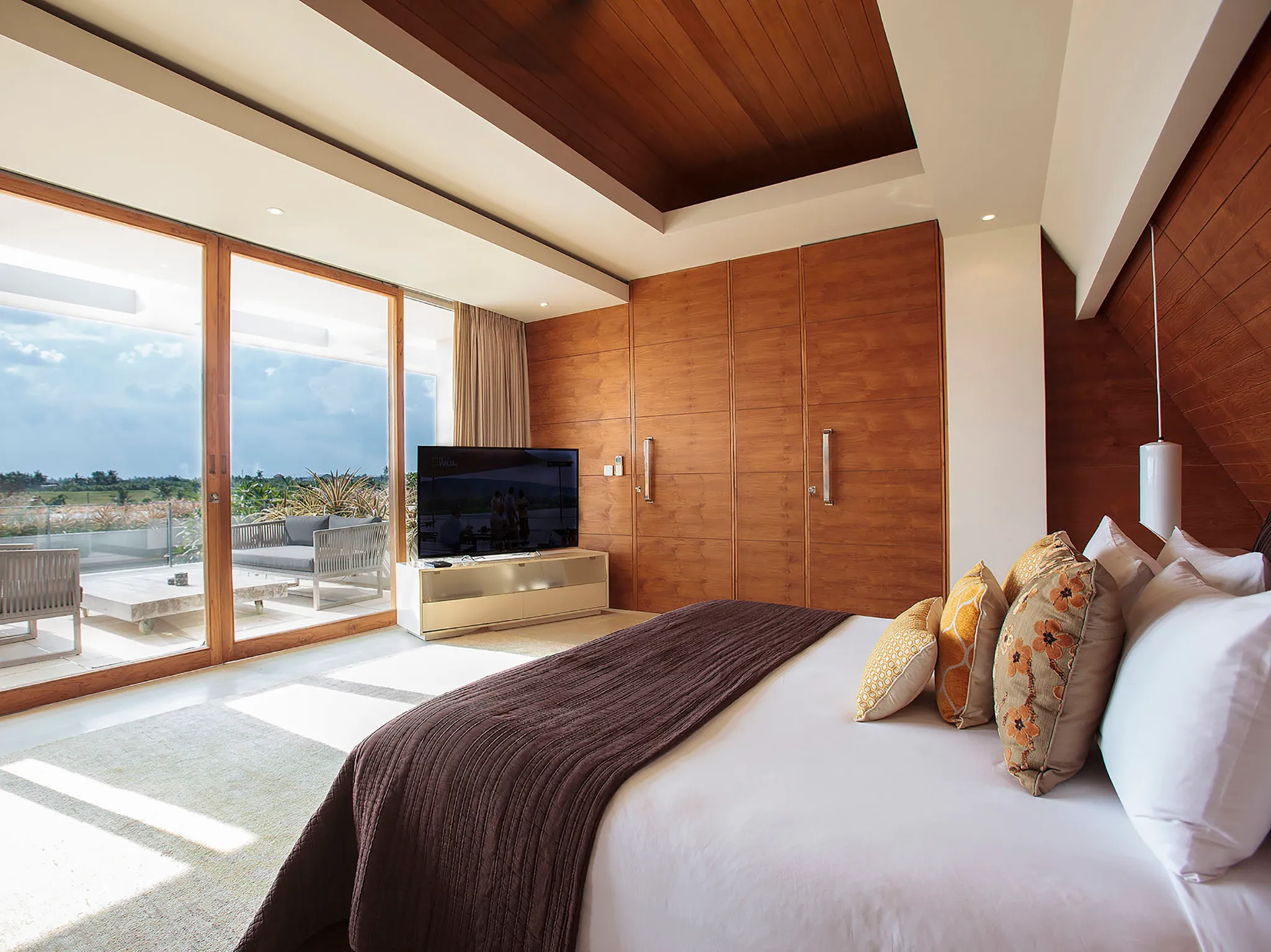 The Iman Villa - Beautiful vista from the master bedroom