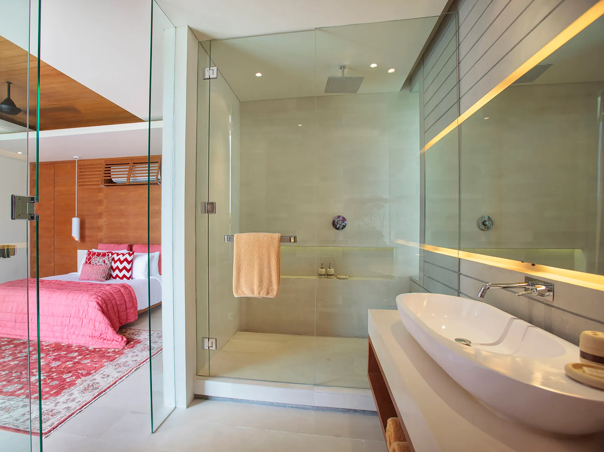 The Iman Villa - Guest bedroom and ensuite bathroom