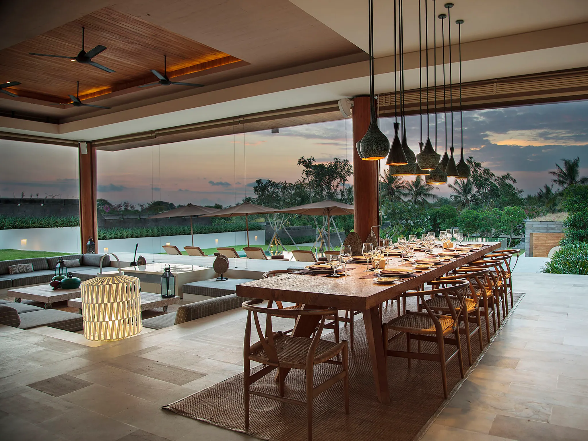 The Iman Villa - Dinner setting