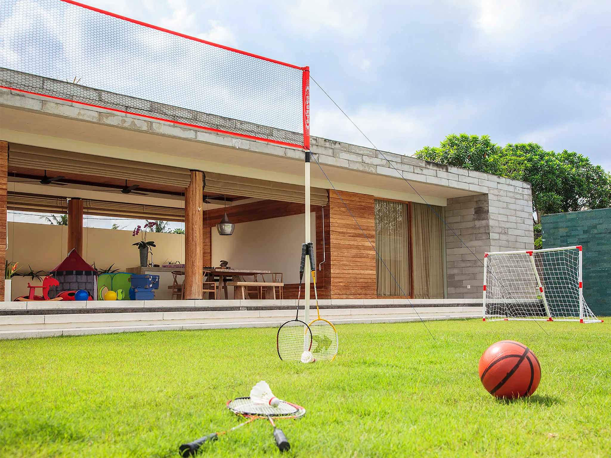 The Iman Villa - The playing field