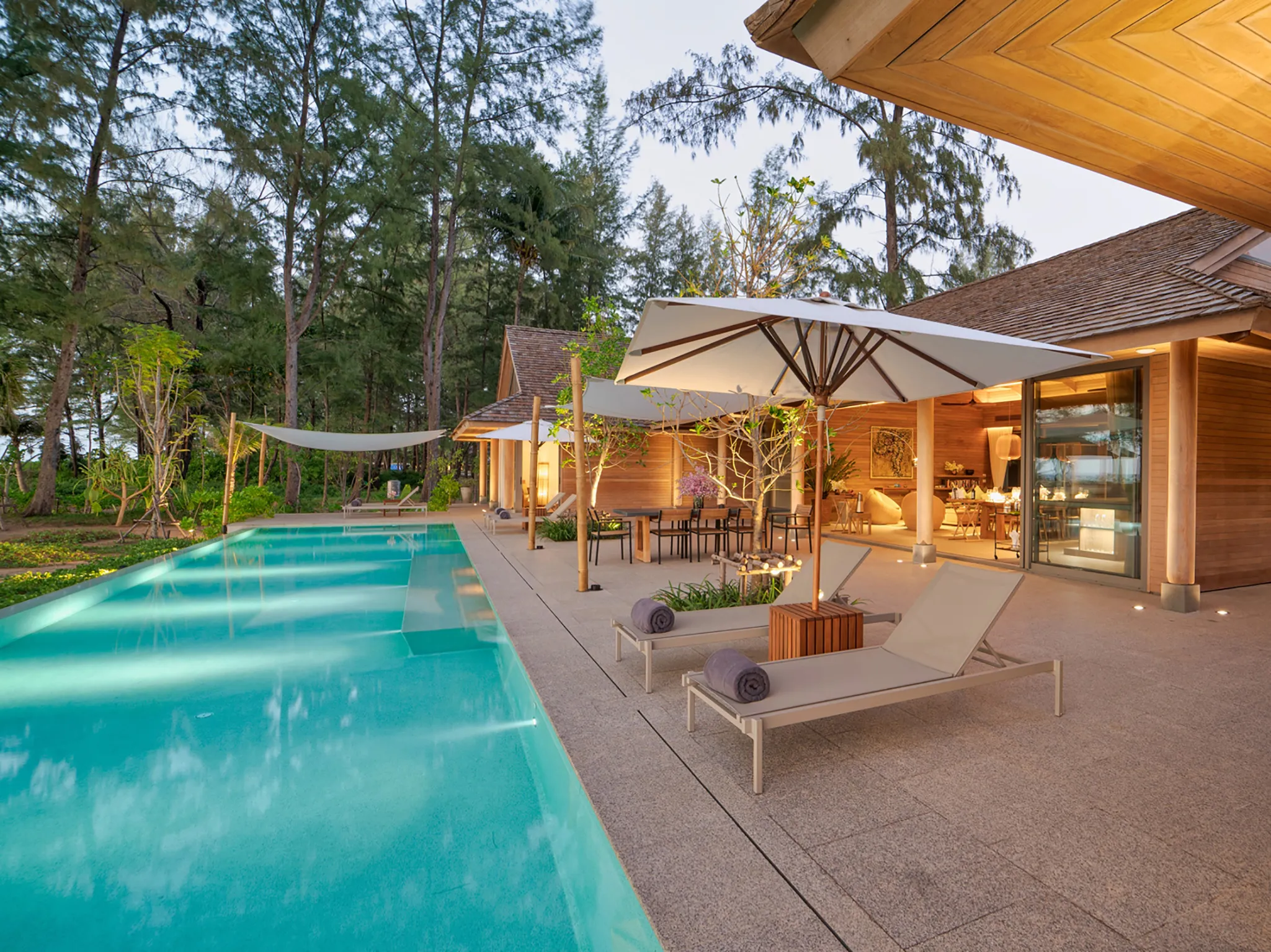 The Pines - Laze away in luxury