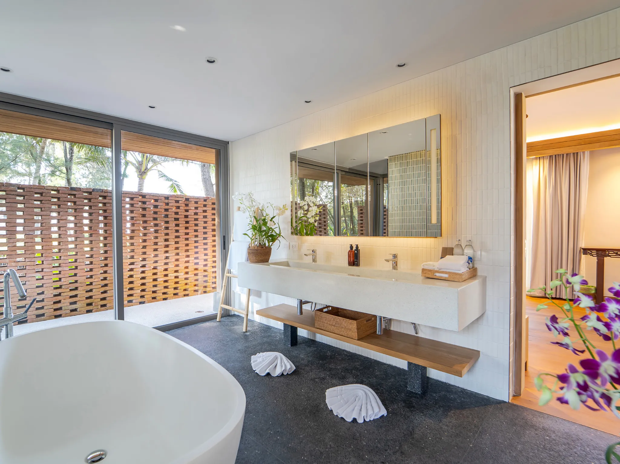 The Pines - Master bedroom ensuite bathroom design