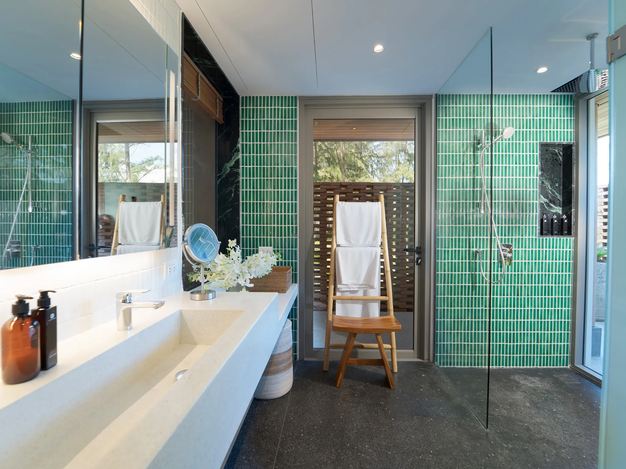 The Pines - Guest bedroom ensuite bathroom design