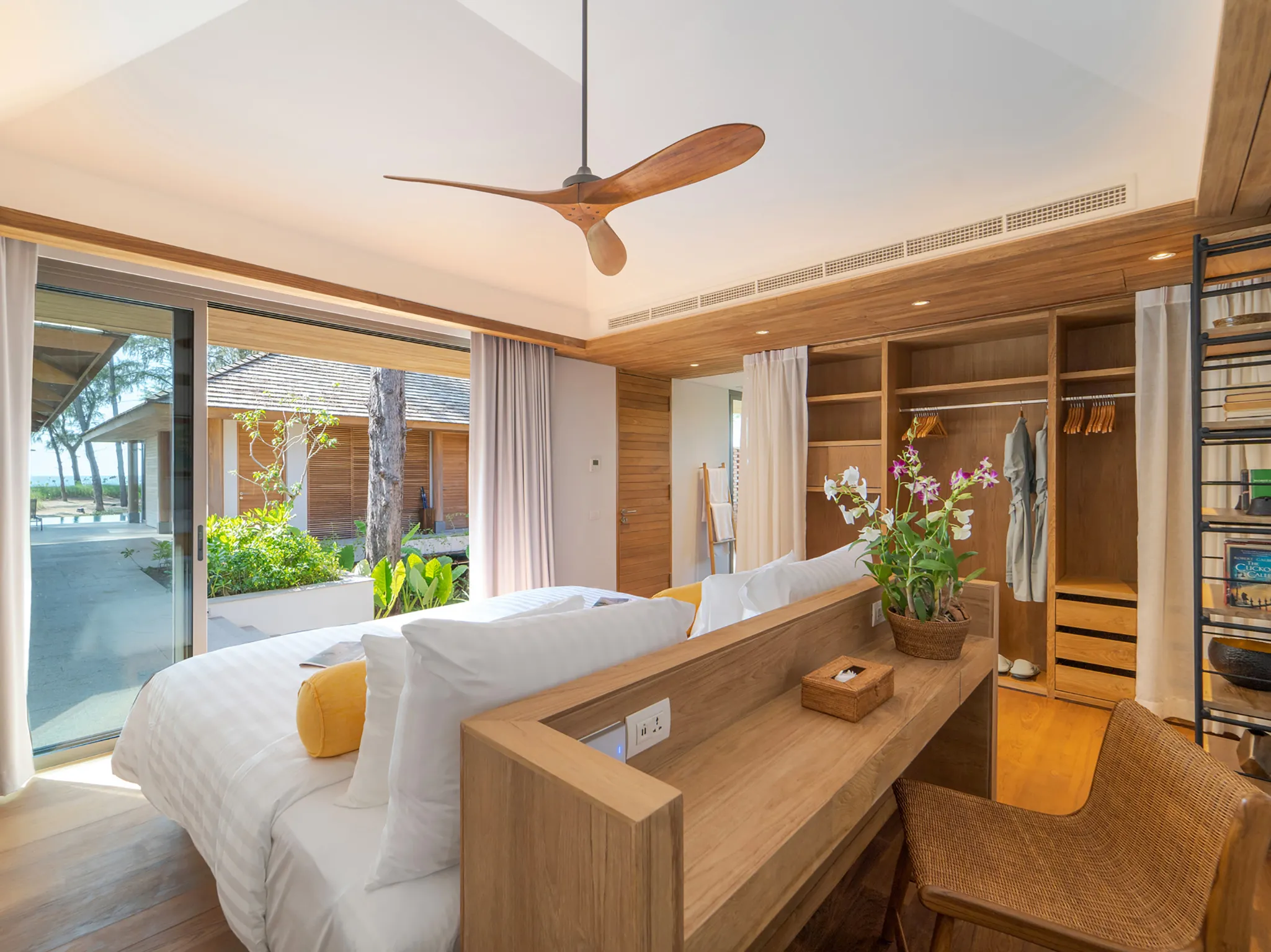The Pines - Guest bedroom layout