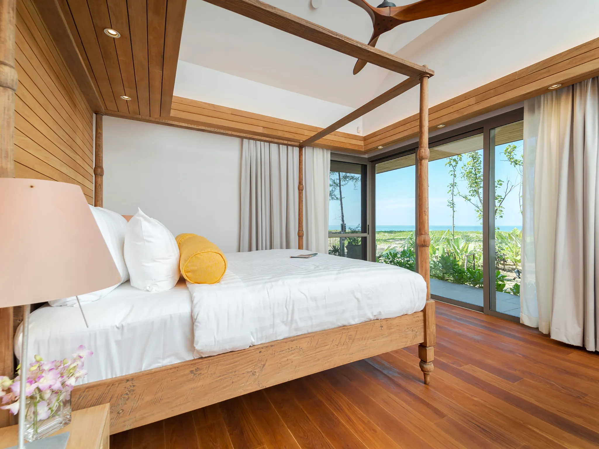 The Pines - Master bedroom detail