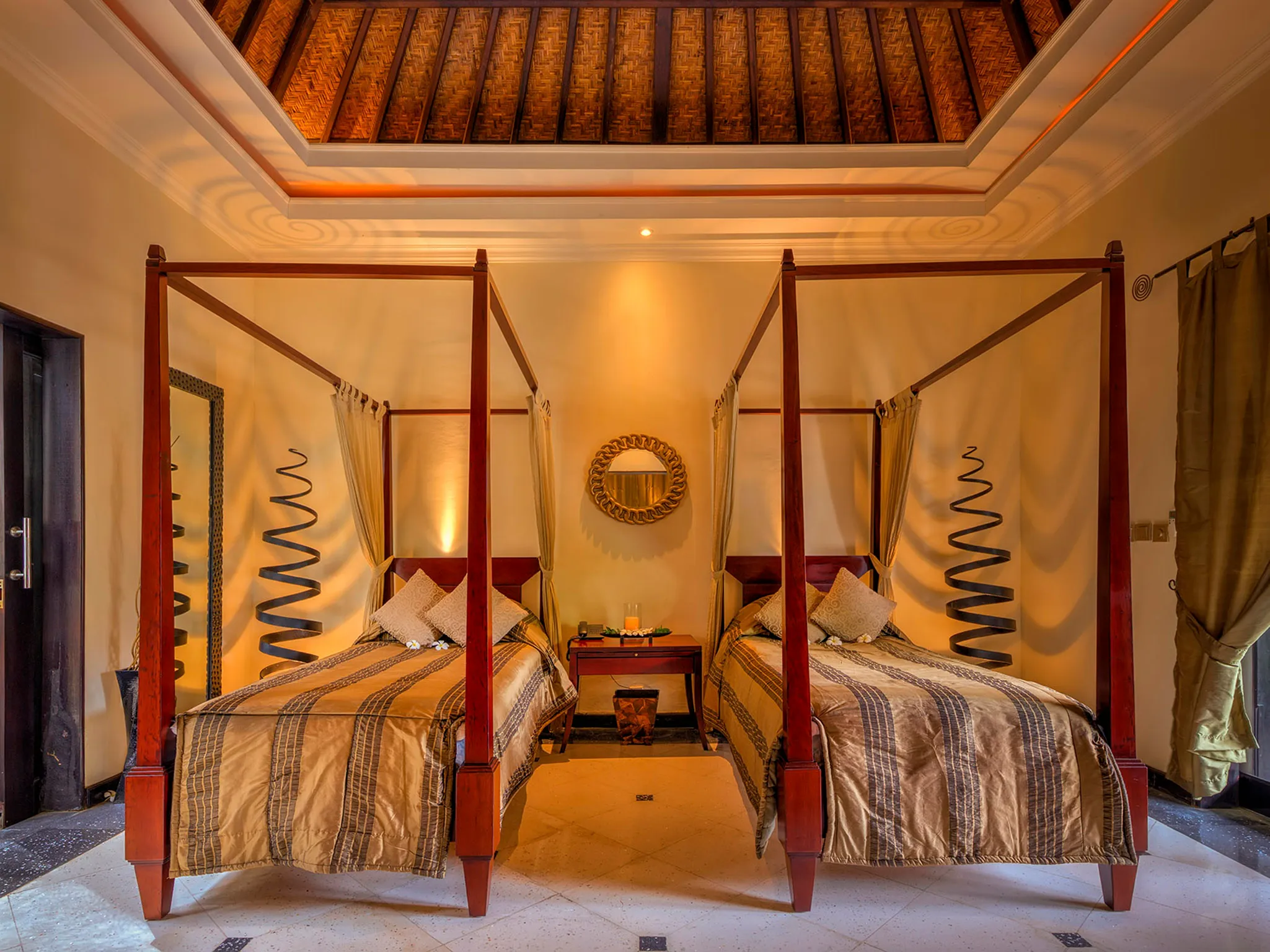 Villa Ylang Ylang - Junior room setting