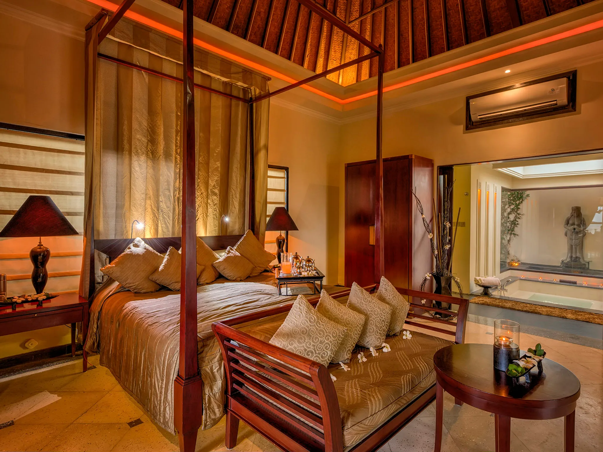 Villa Ylang Ylang - Exquisite master bedroom design