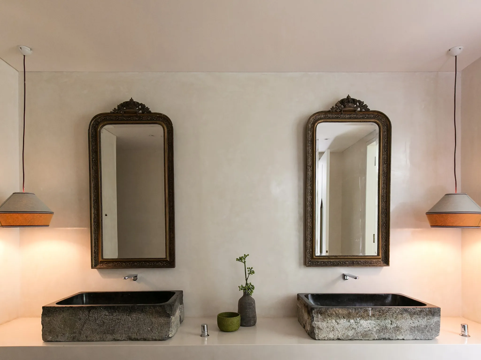 Villa 1880 - Guest bedroom one ensuite bathroom sink vanity