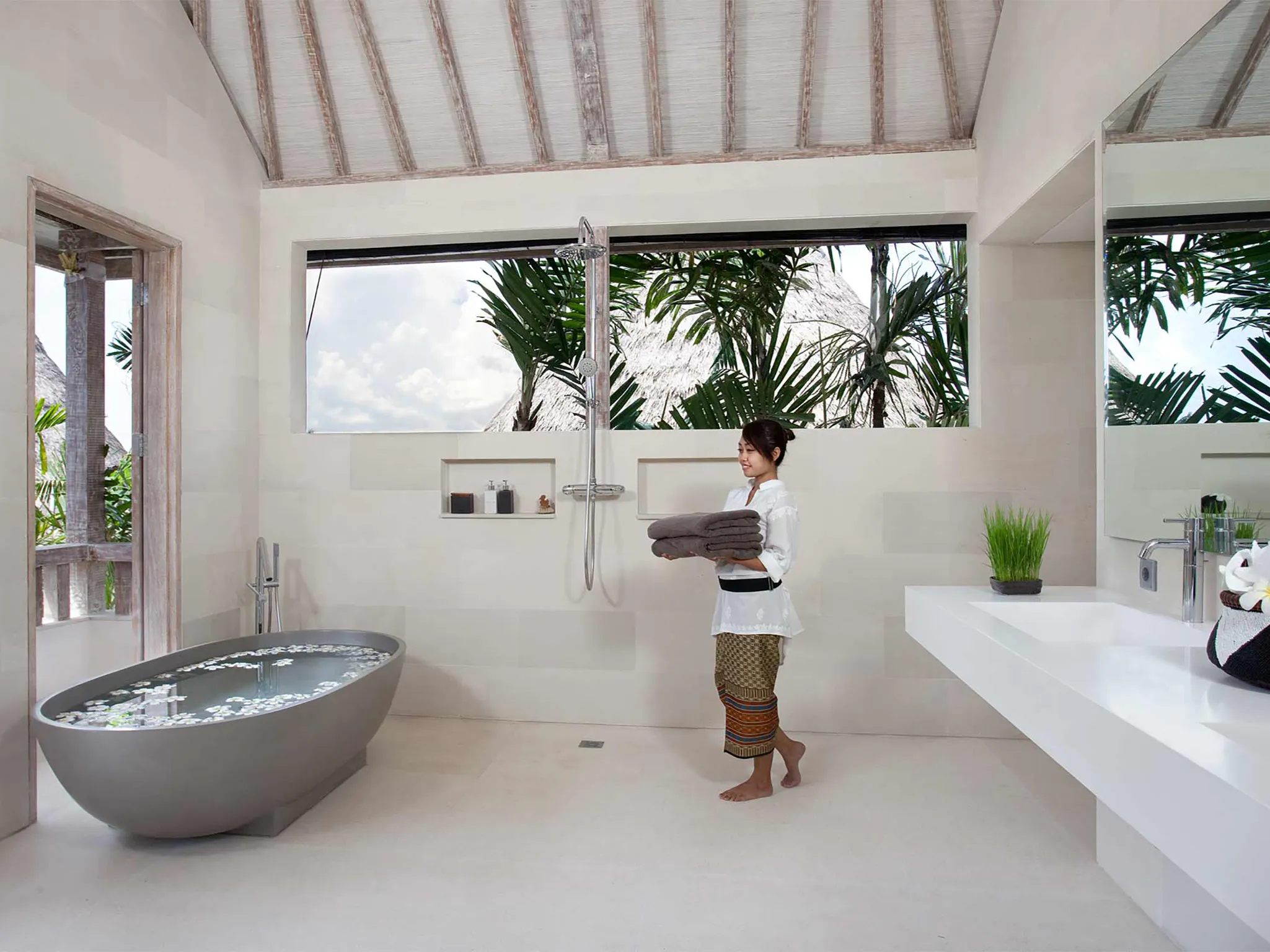 Villa Adasa - Master bathroom