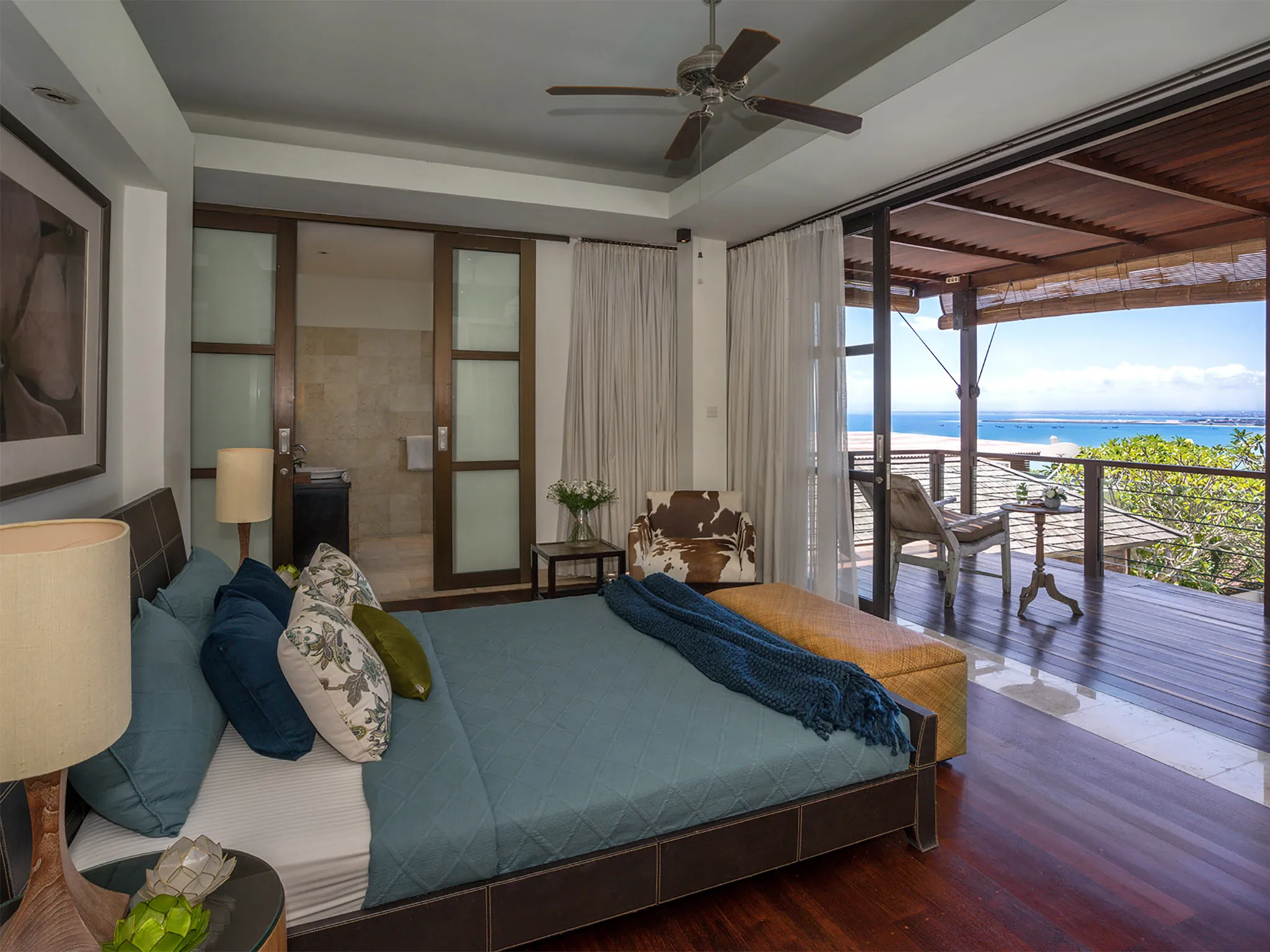 Villa Adenium - Guest bedroom with amazing view