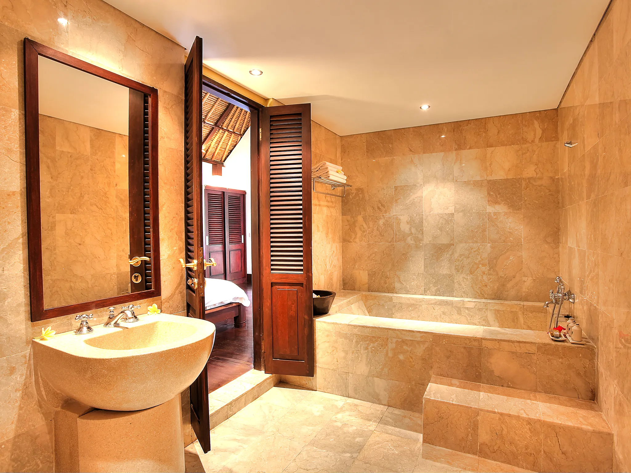 Villa Alamanda - Garden suite bathroom