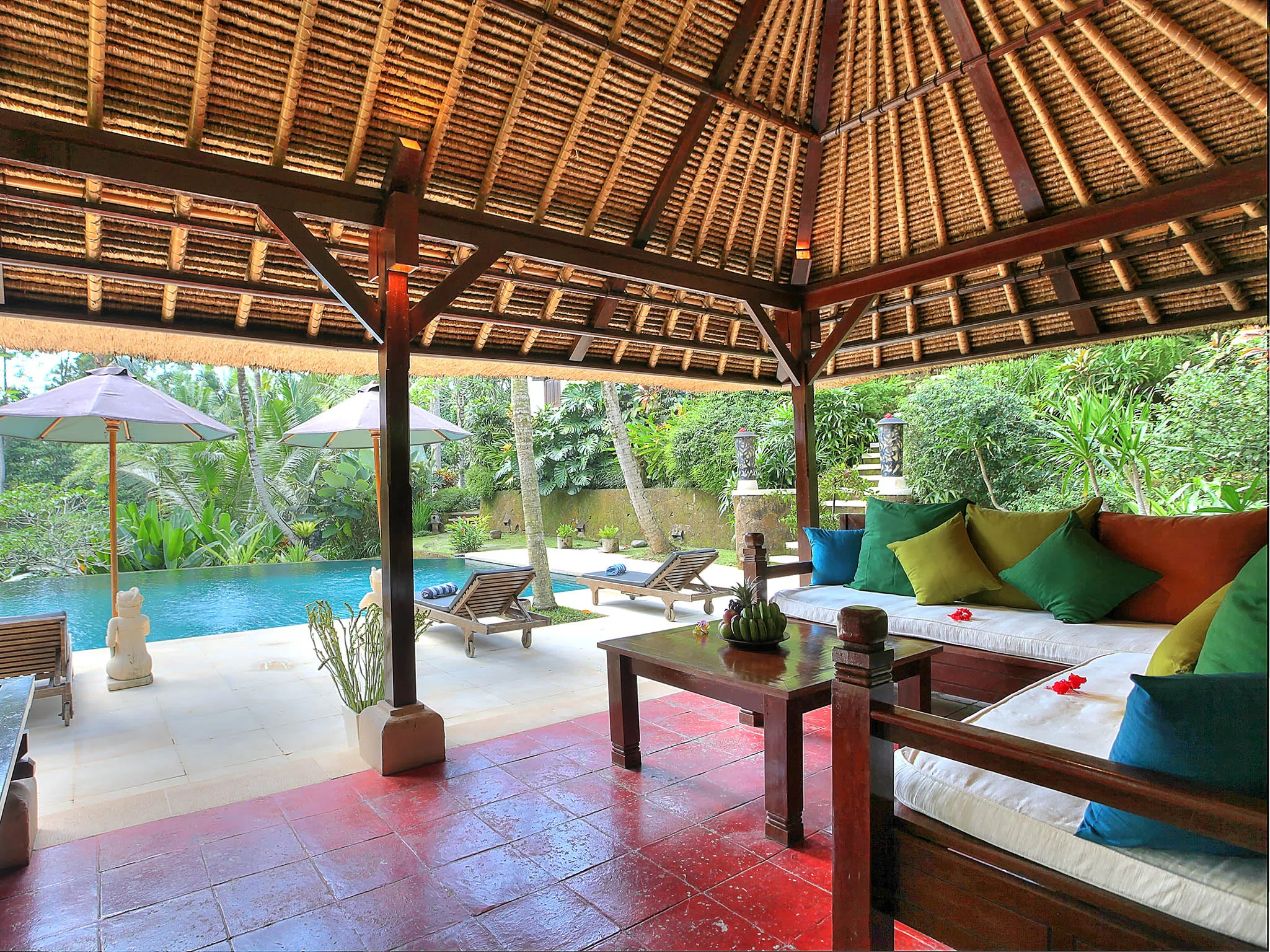 Villa Alamanda - Pool bale interiors