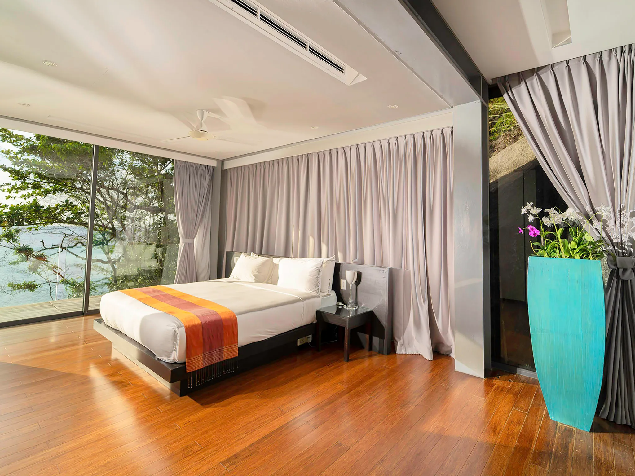 Villa Amanzi Kamala - Comfortable guest bedroom