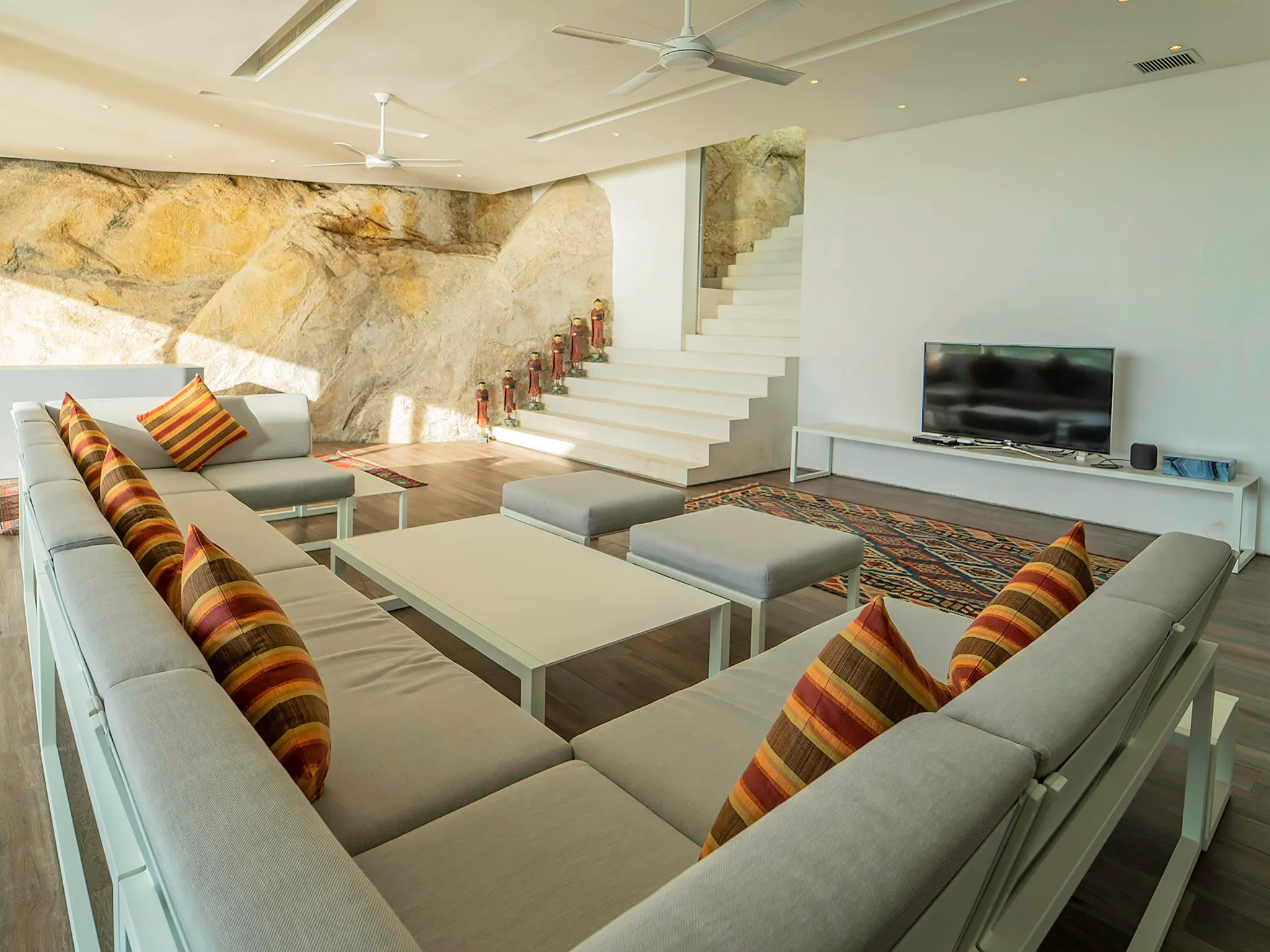 Villa Amanzi Kamala - Intimate living space