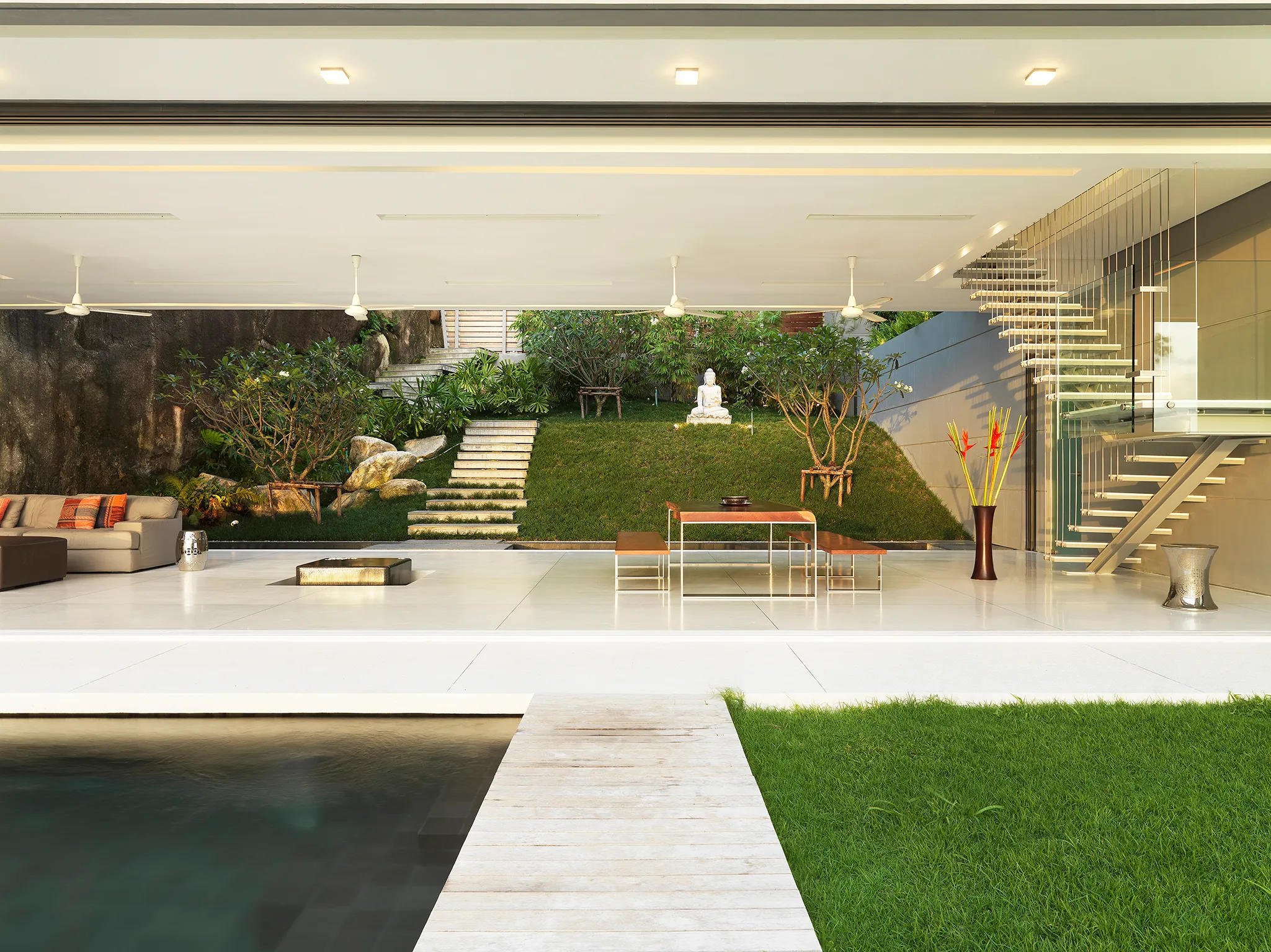 Villa Amanzi Kamala - Living area layout