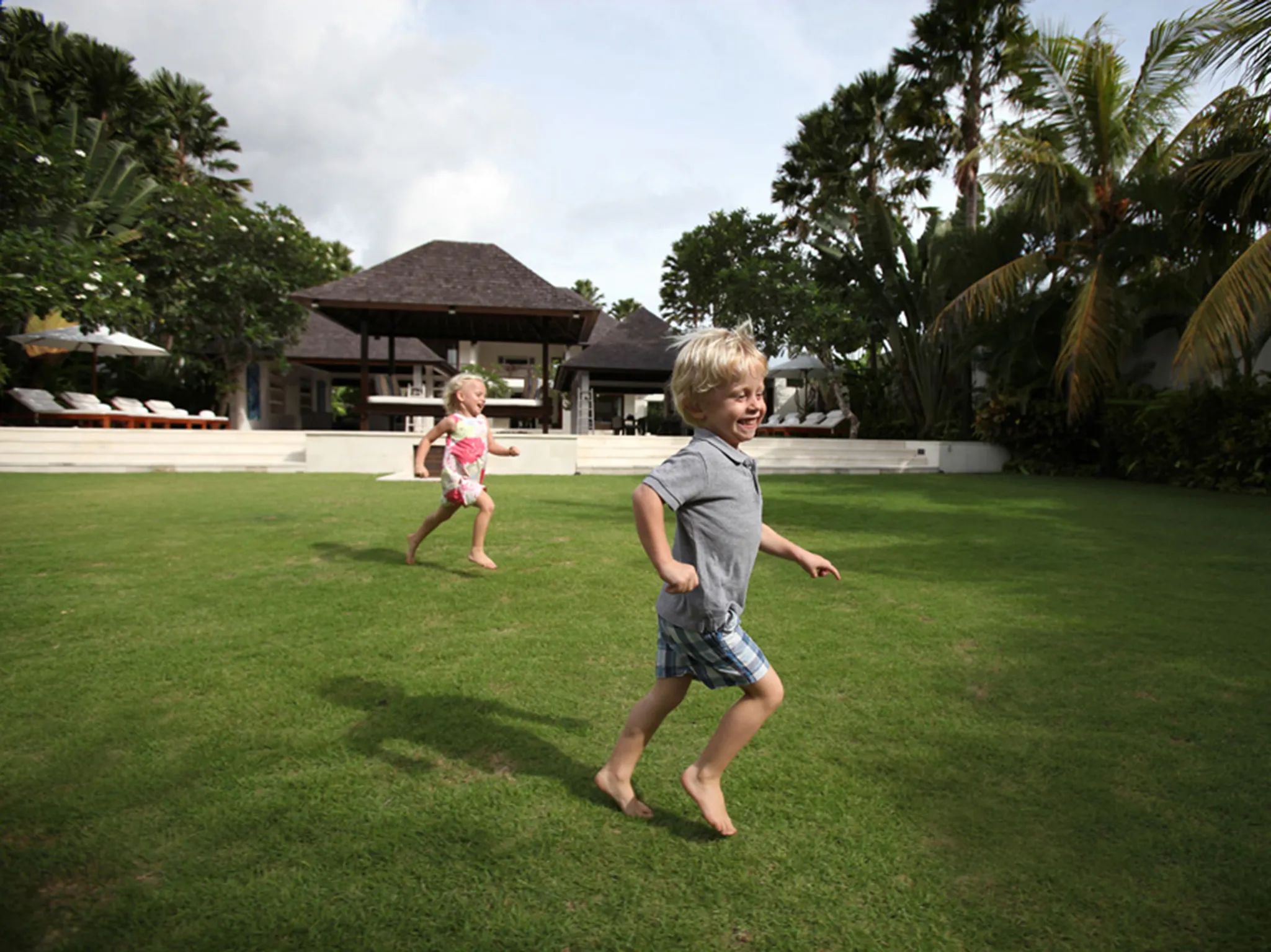 Villa Asante - The lawn