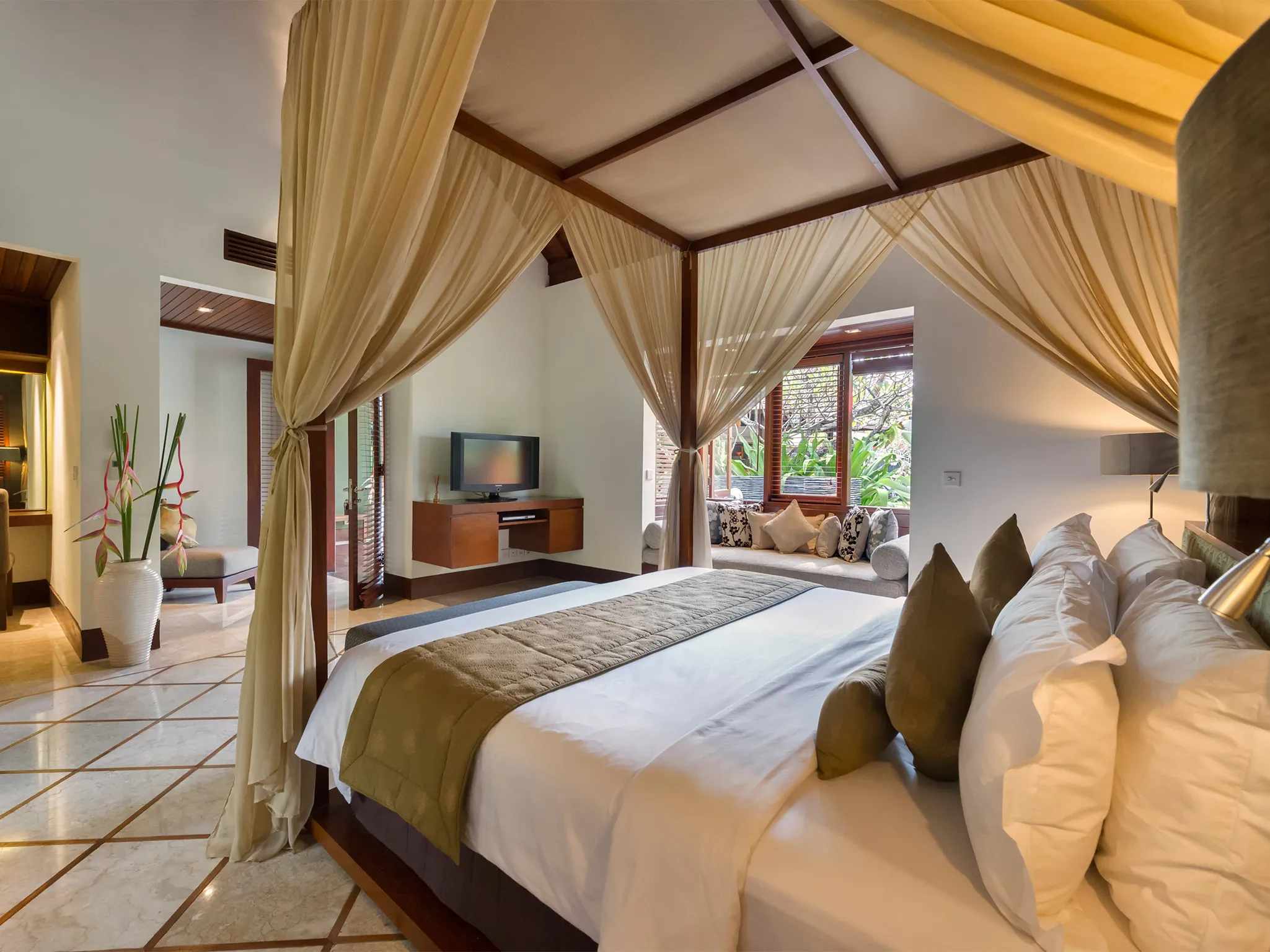 Villa Asta - Master bedroom one