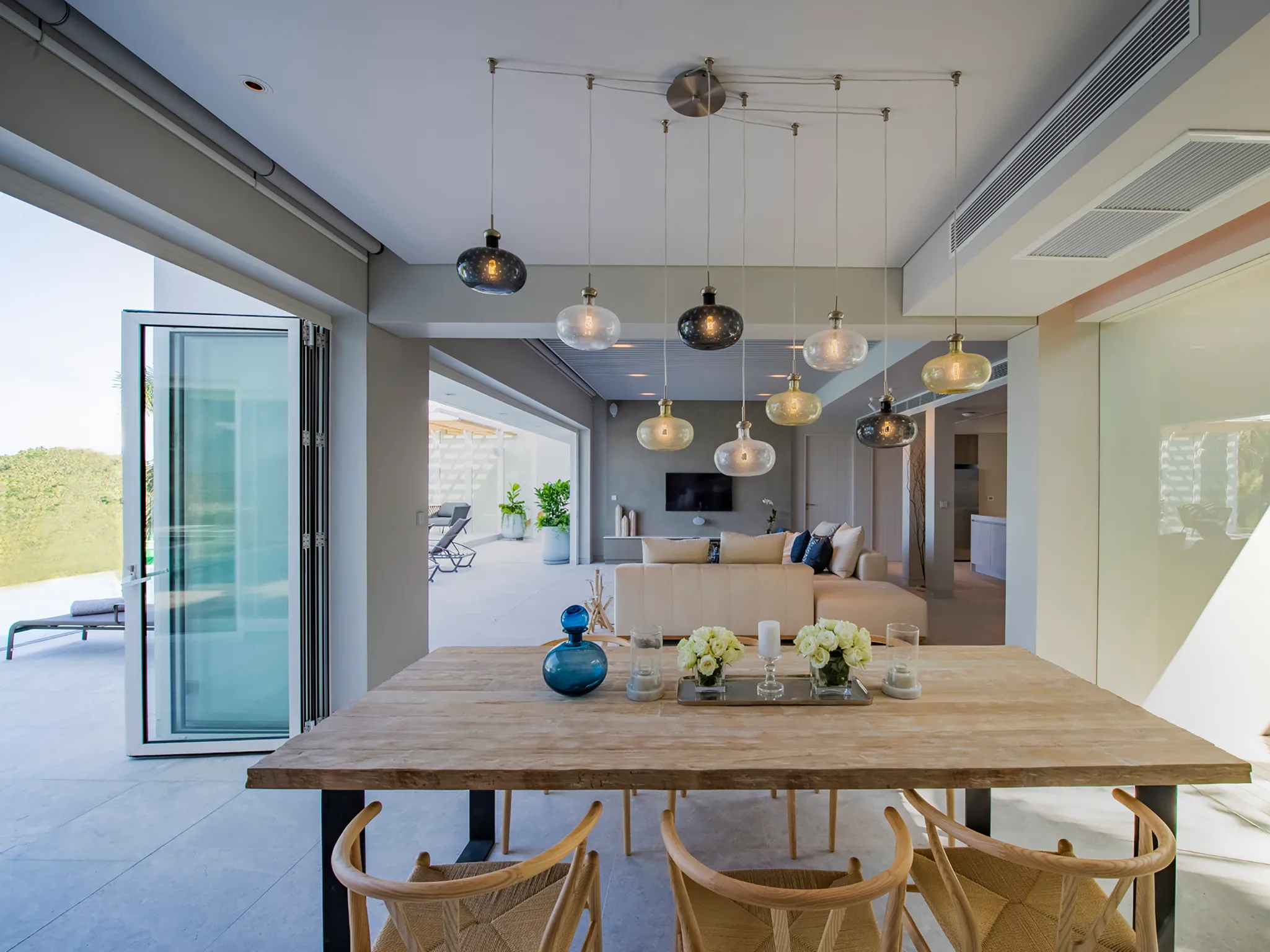 Villa Borimas - Dining area design
