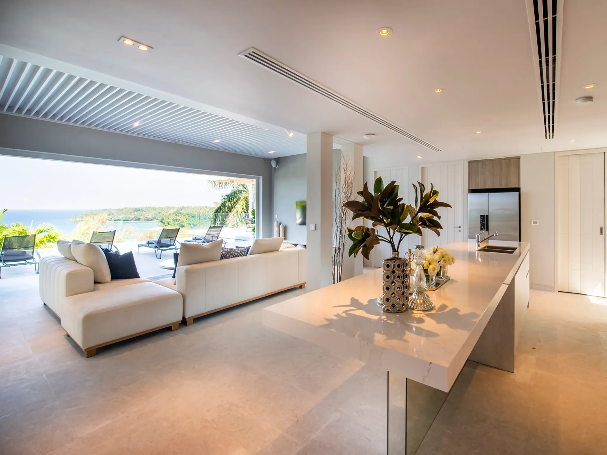 Villa Borimas - Kitchen and living area preview