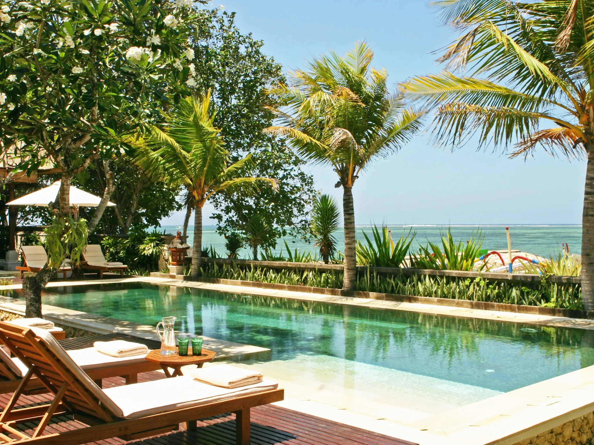 Villa Cemara - Tropical escape