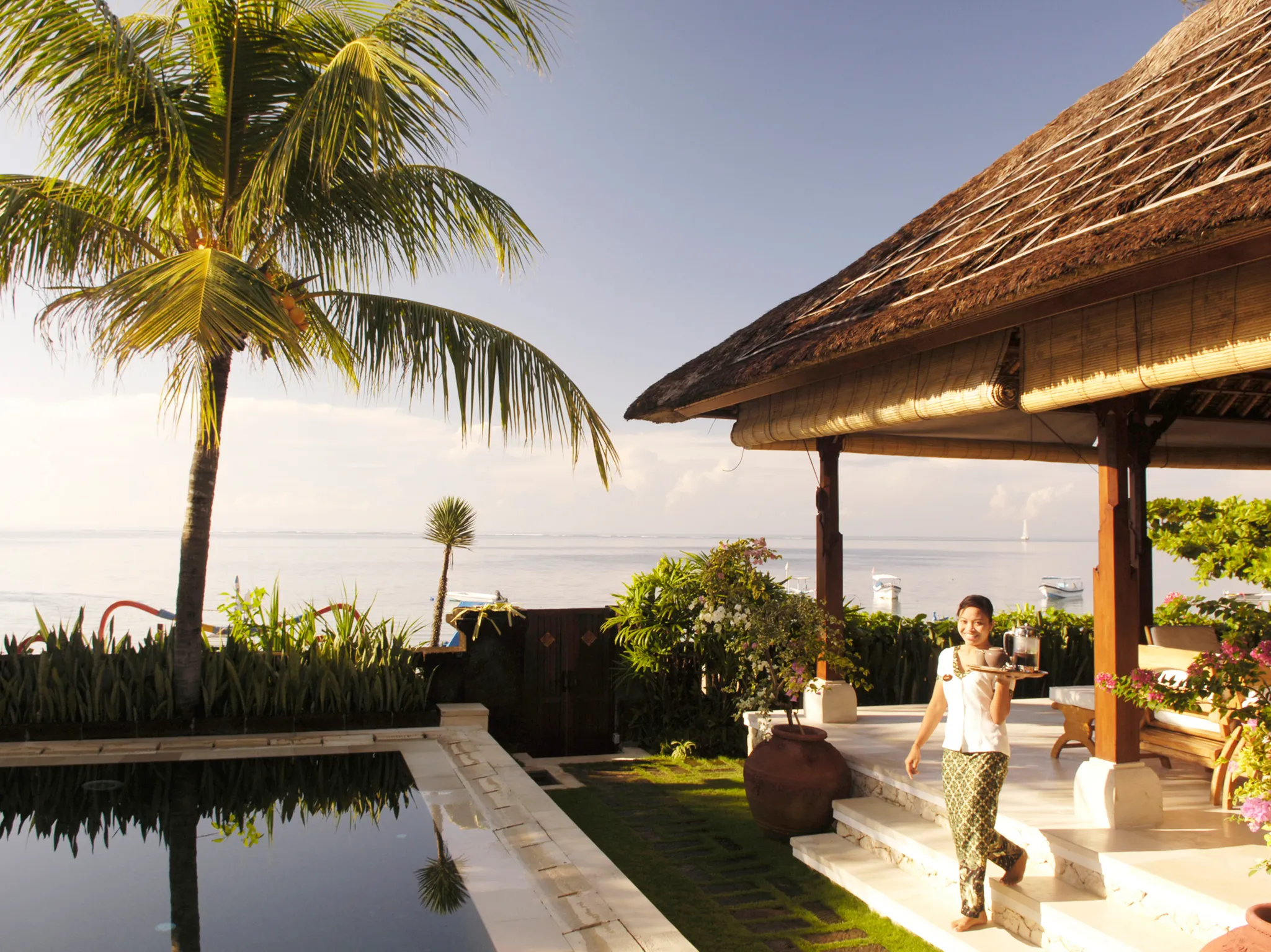 Villa Cemara - Staff service anywhere in the villa