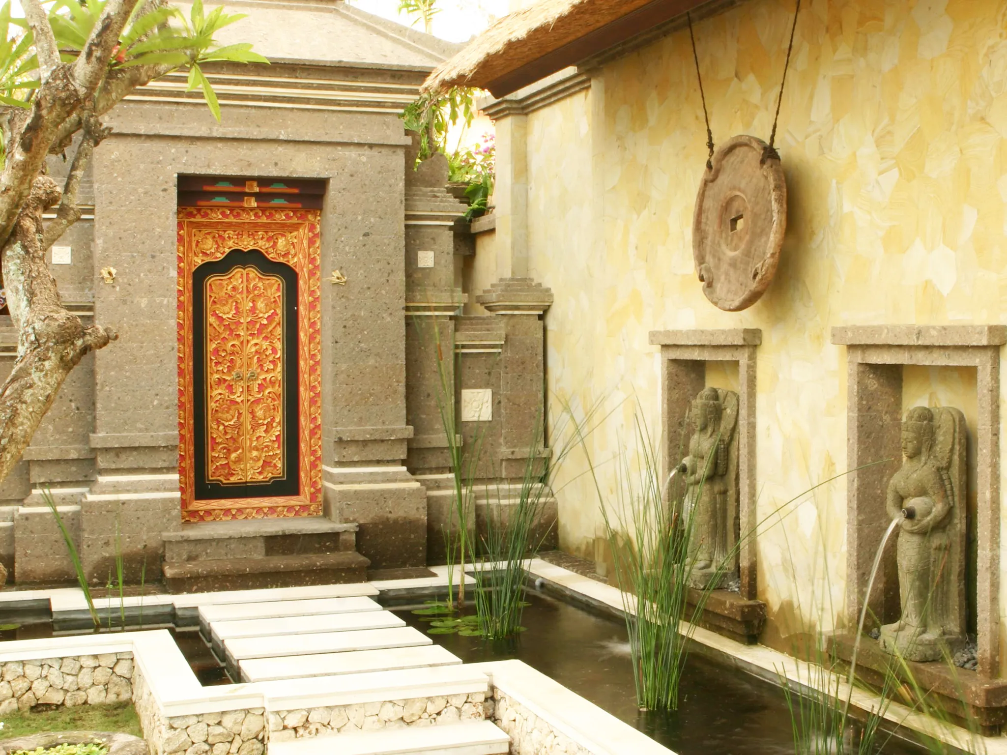 Villa Cemara - Villa exterior