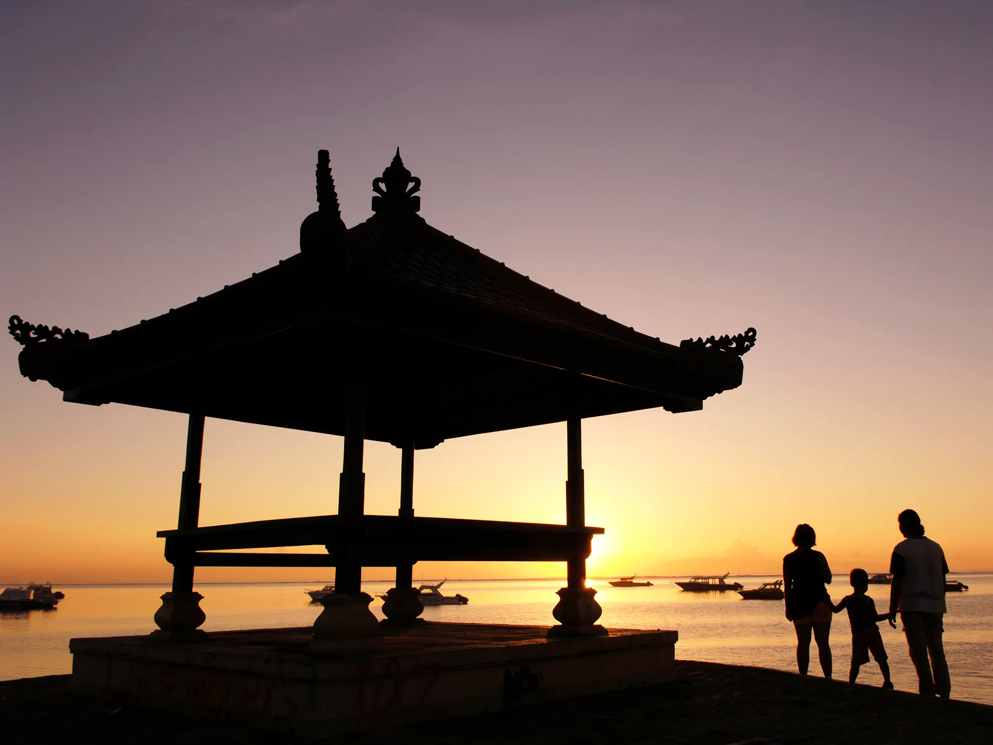 Villa Cemara - Sunset over Sanur beach