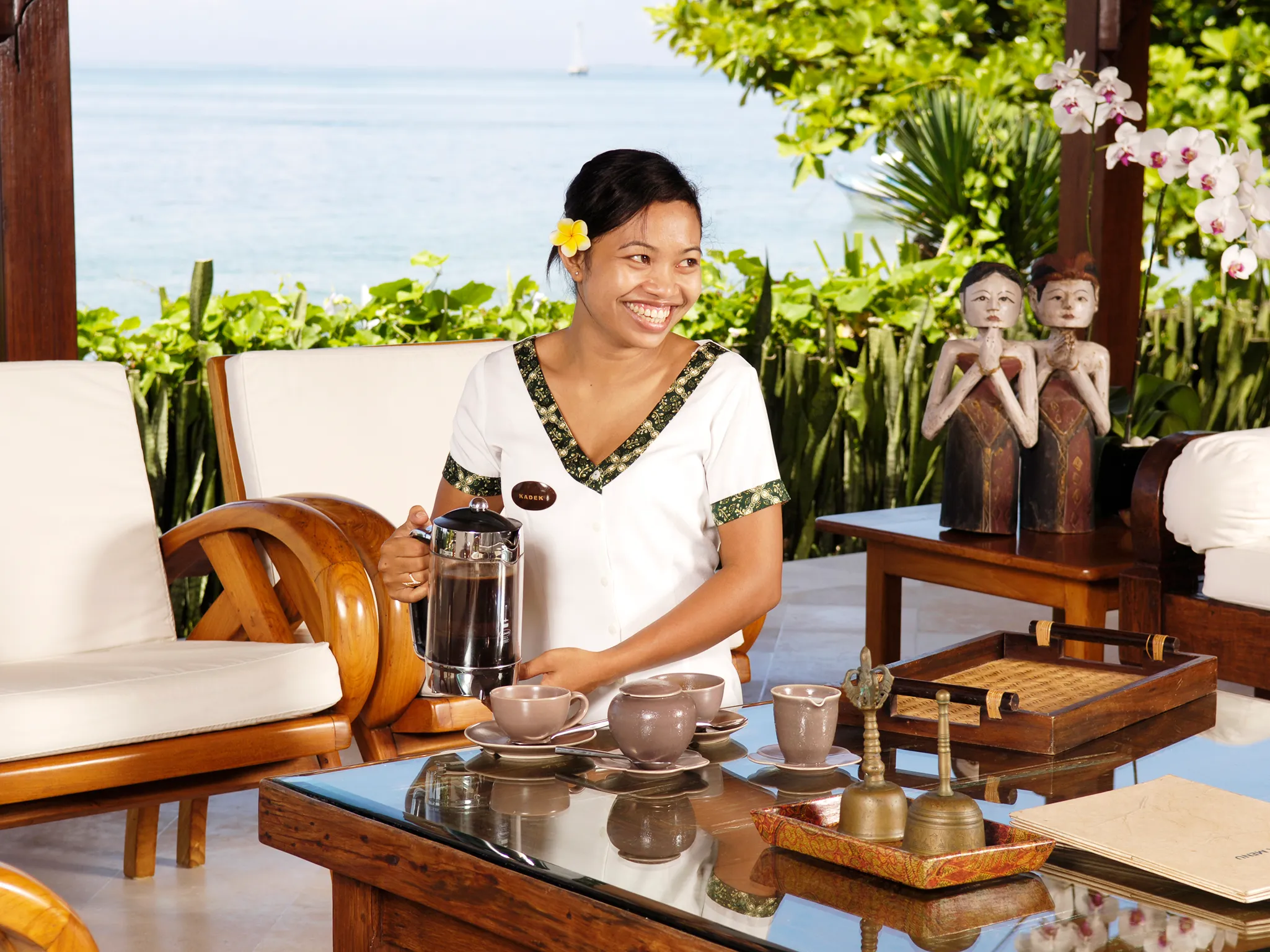 Villa Cemara - Staff in action