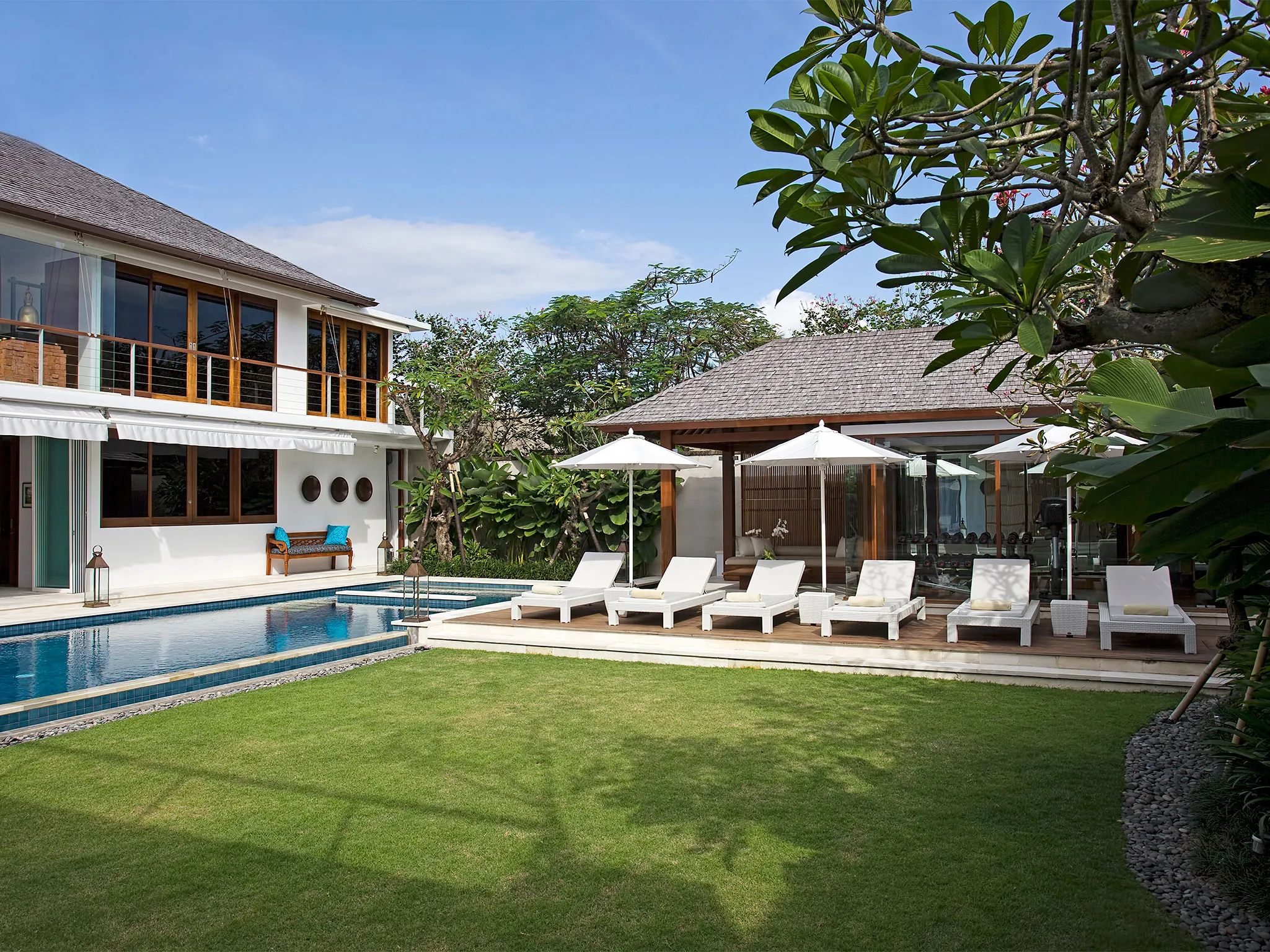 Cendrawasih - Lawn setting