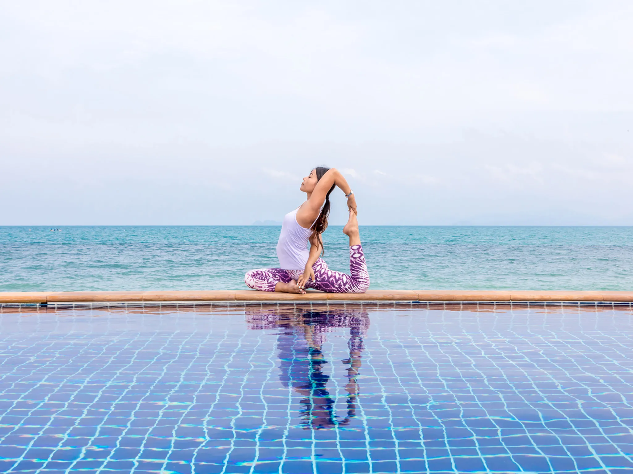 Villa Chi Samui at Lotus Samui - Extraordinary yoga experience by the pool in the common area