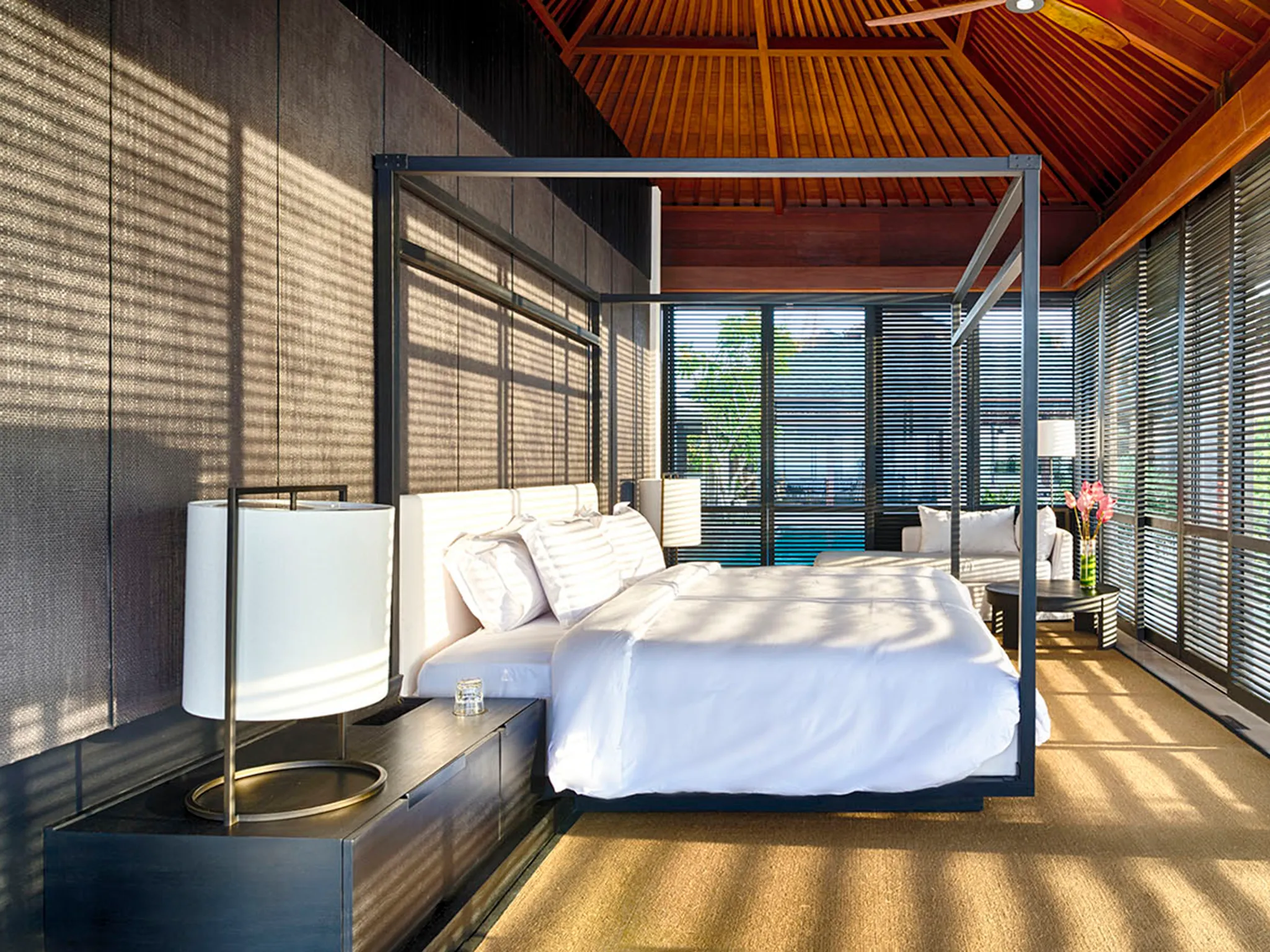 Villa Hamsa - Sundrenced master bedroom
