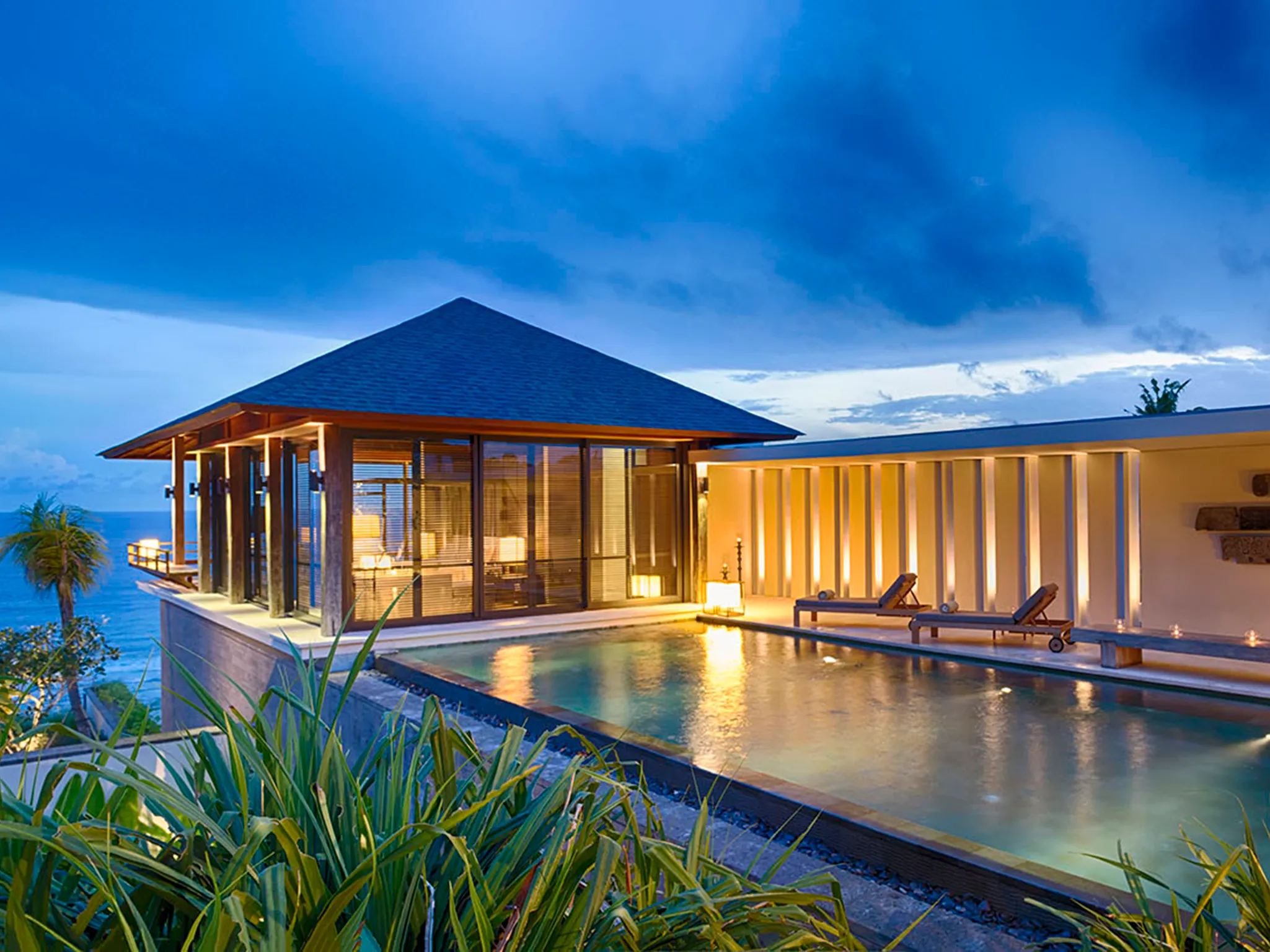 Villa Hamsa - Pool area ambience