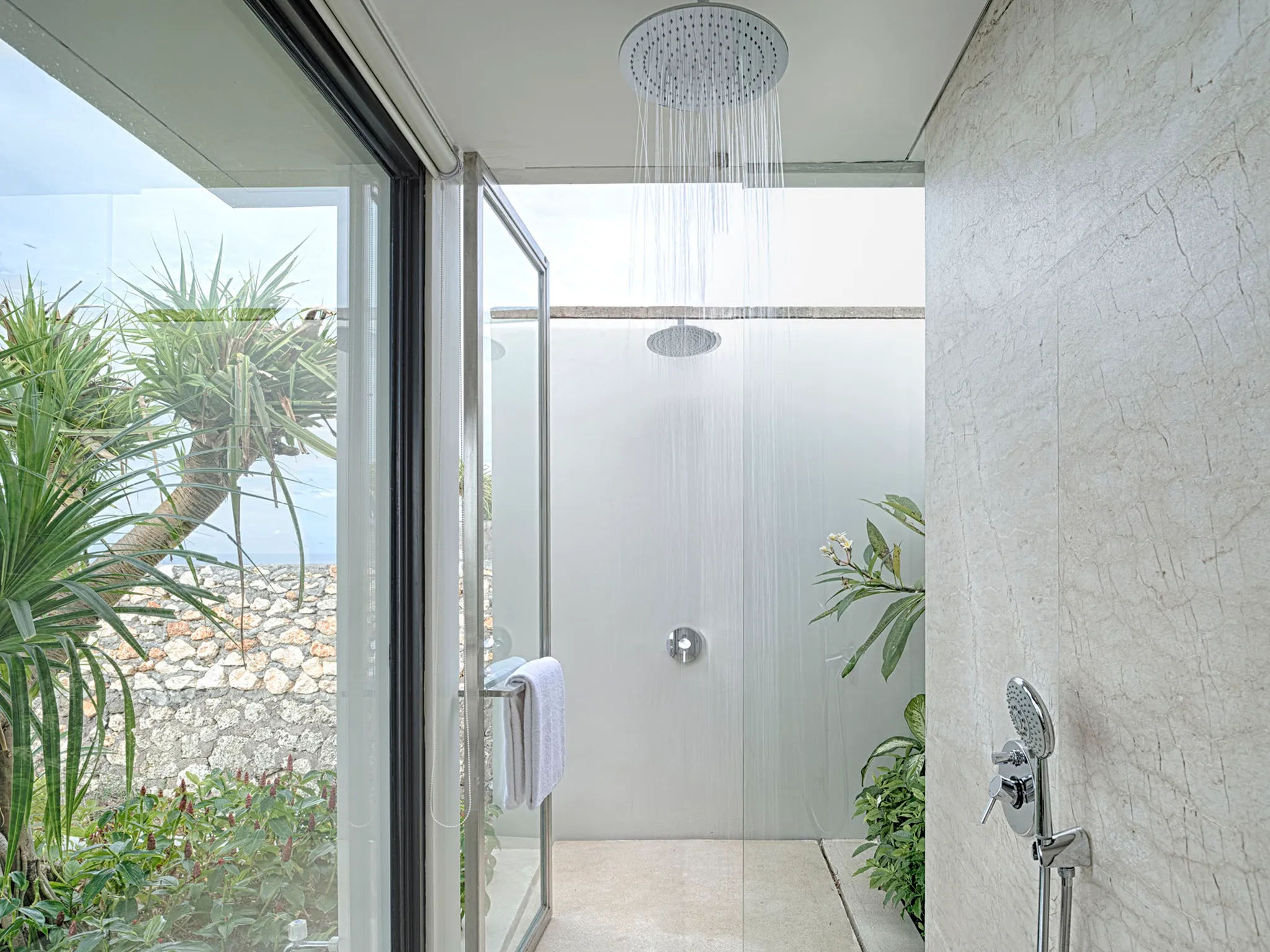 Villa Hamsa - Master bedroom bathroom