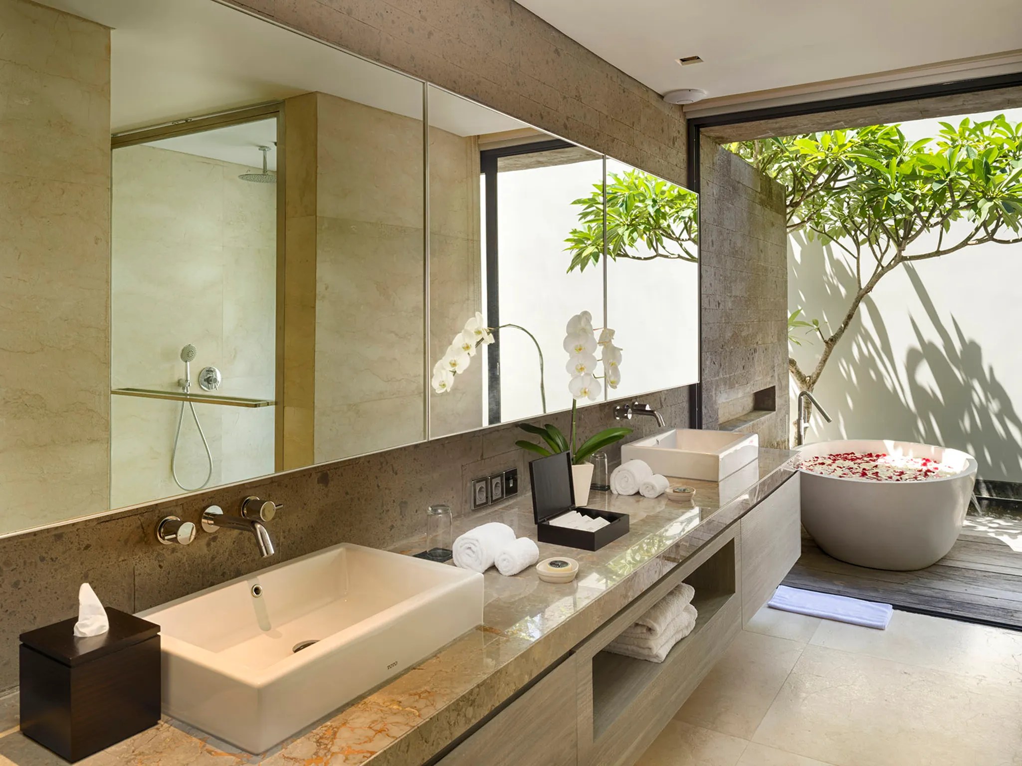 Villa Hamsa - Guest bedroom two bathroom