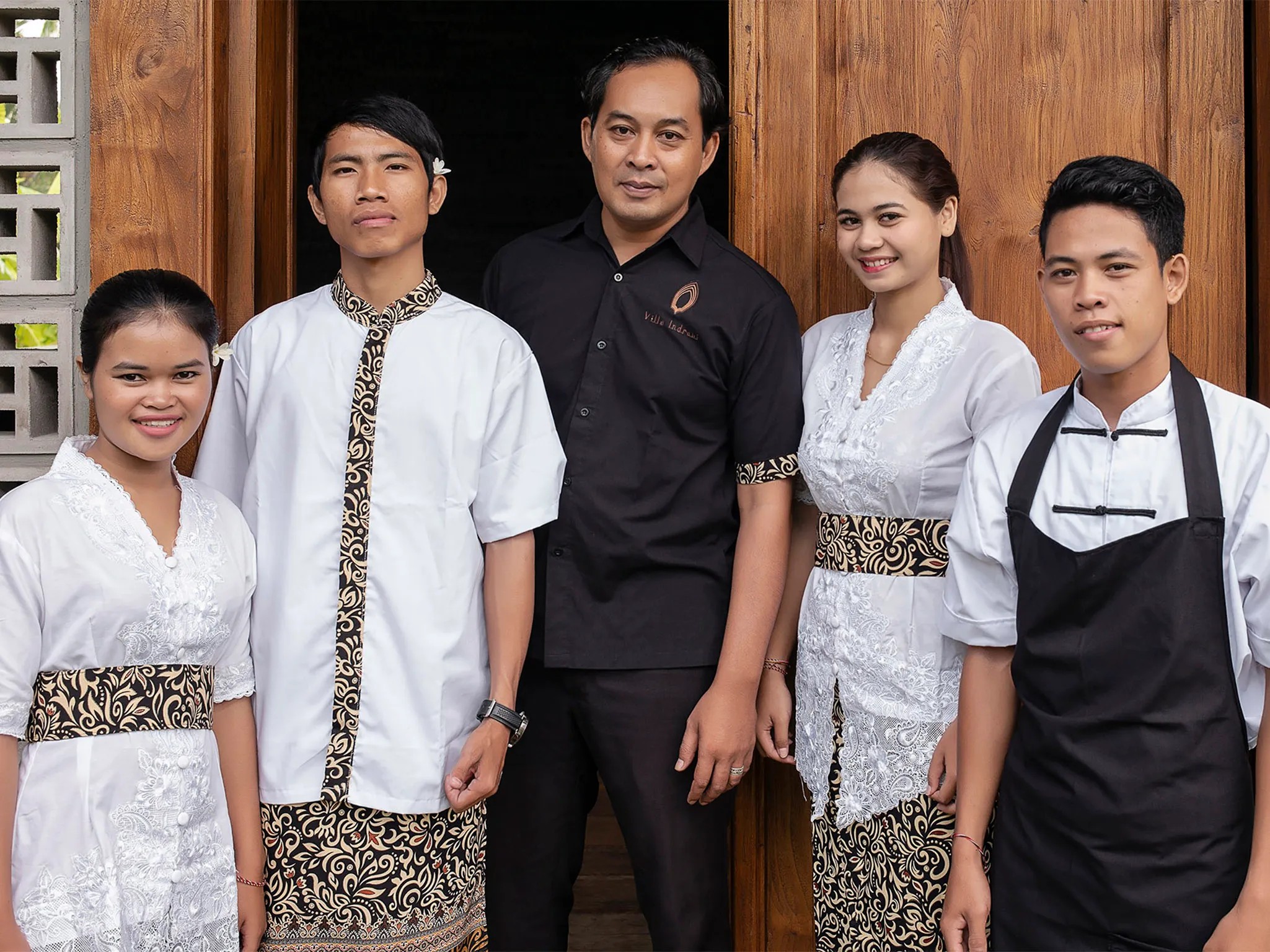 Villa Indrani - Friendly villa staff