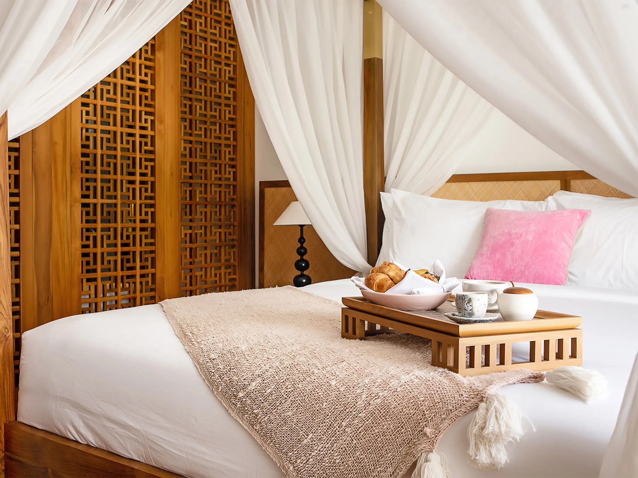 Villa Indrani - Breakfast in bedroom