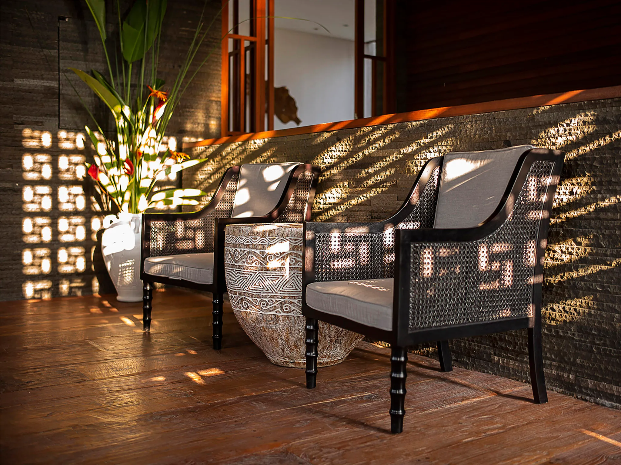 Villa Indrani - Comfortable chairs