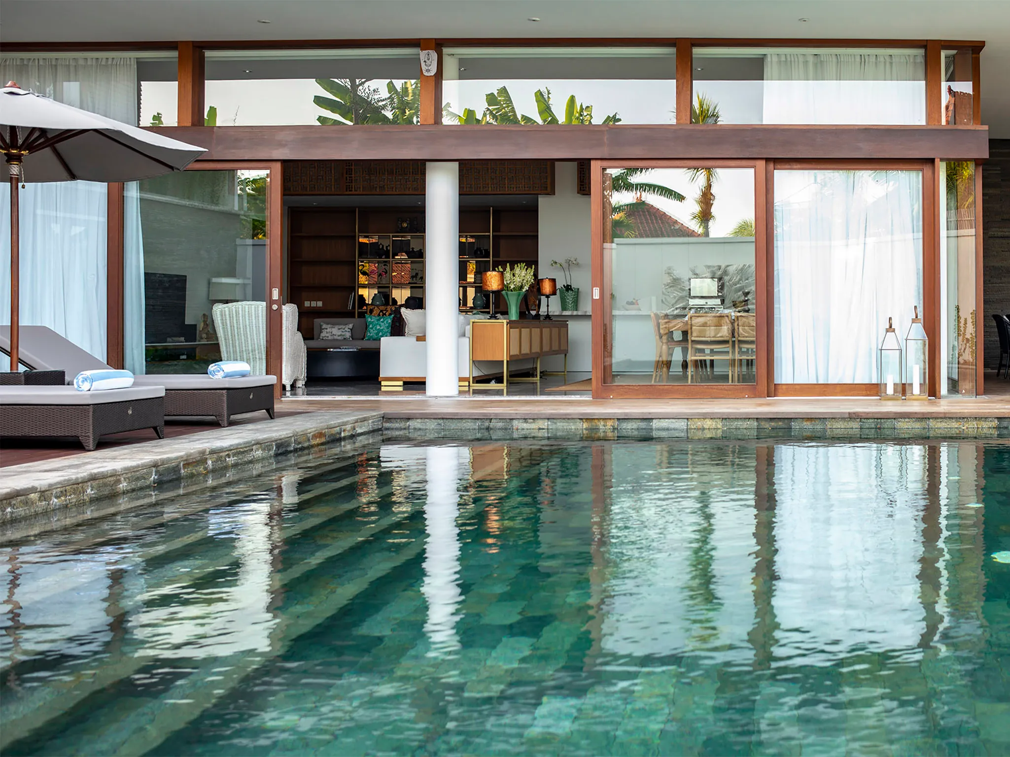 Villa Indrani - Villa pool