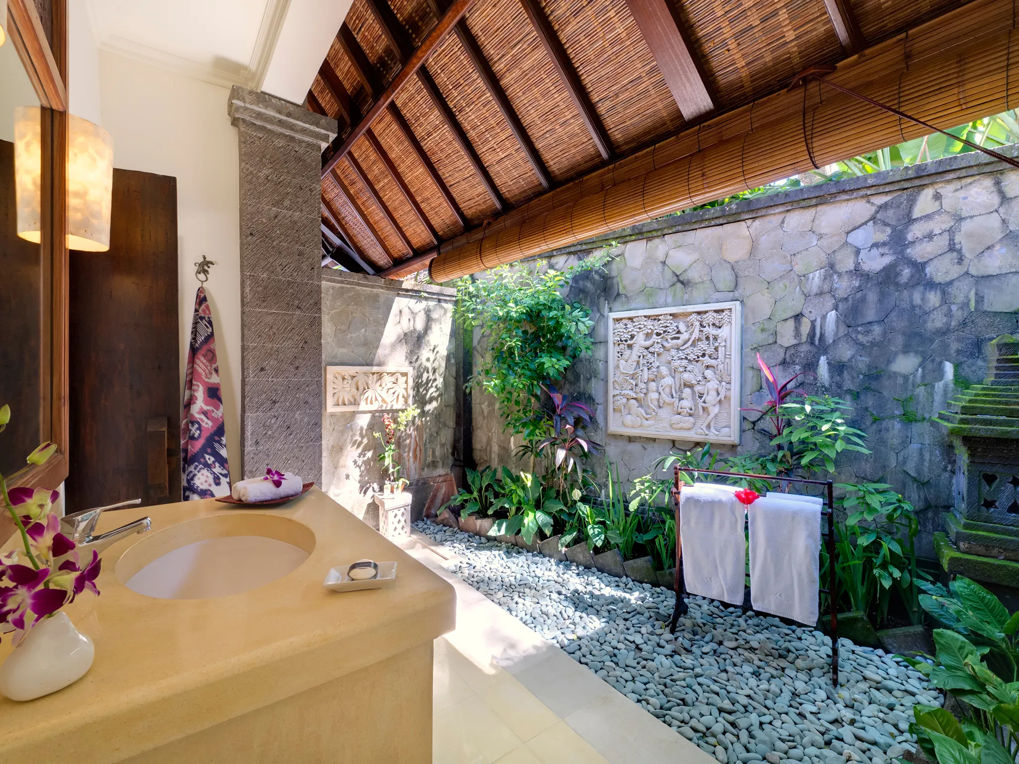 13. Villa Kakatua - Guest bathroom 4