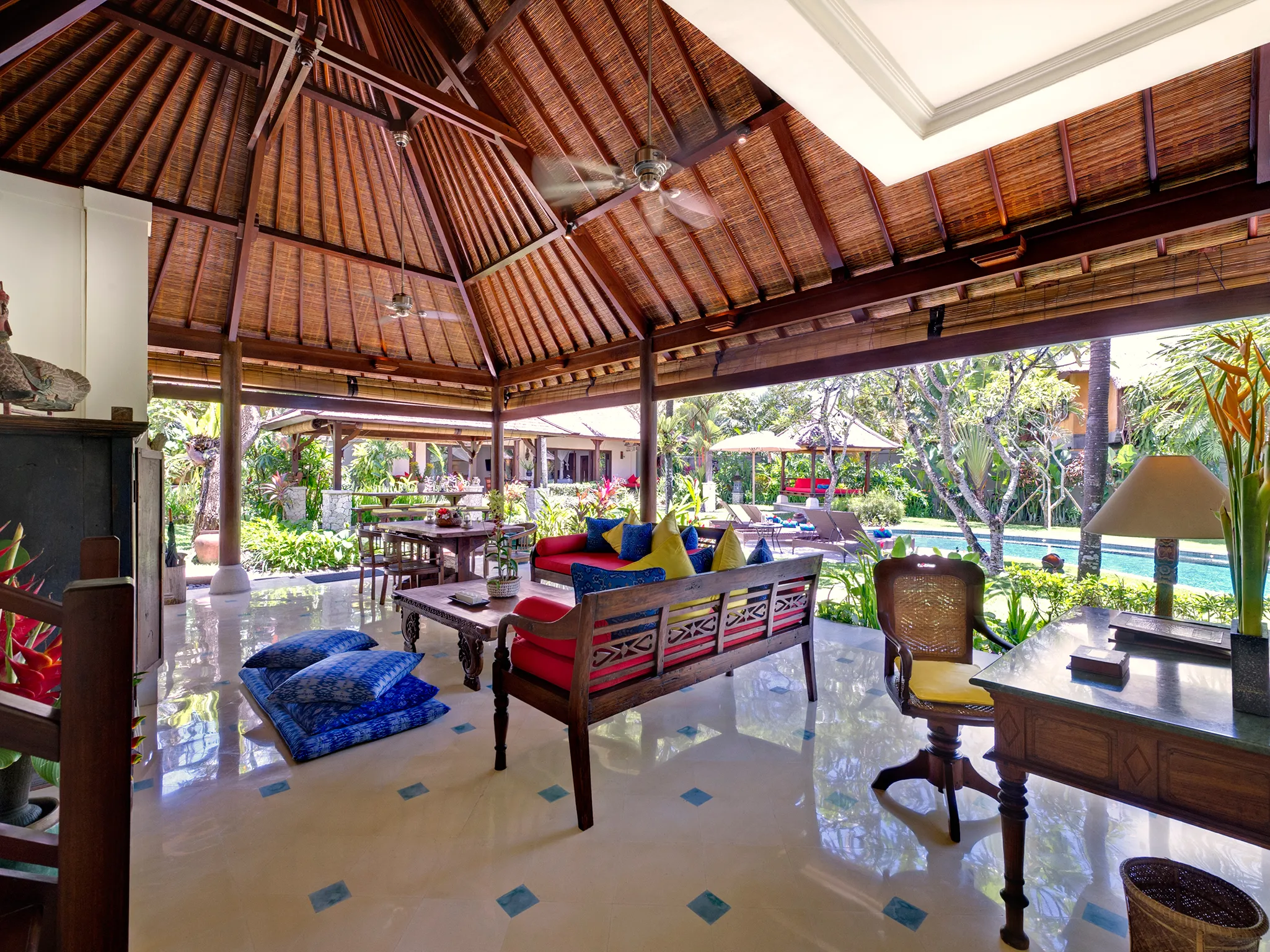 5. Villa Kakatua - Living and dining