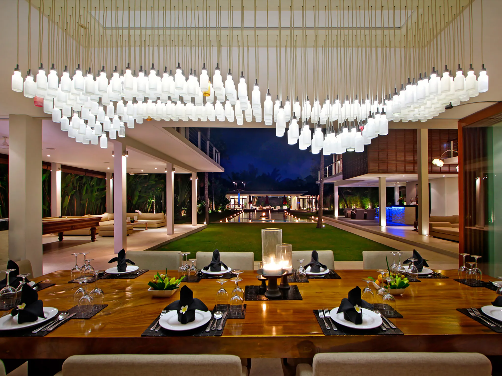 Villa Kalyani - Dining table setting at night