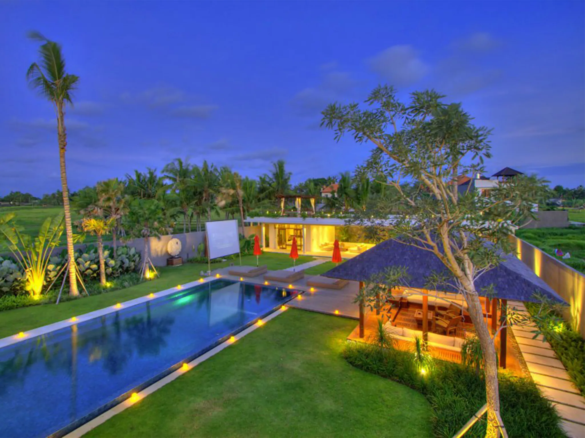 Villa Kalyani - Pool and guest wing