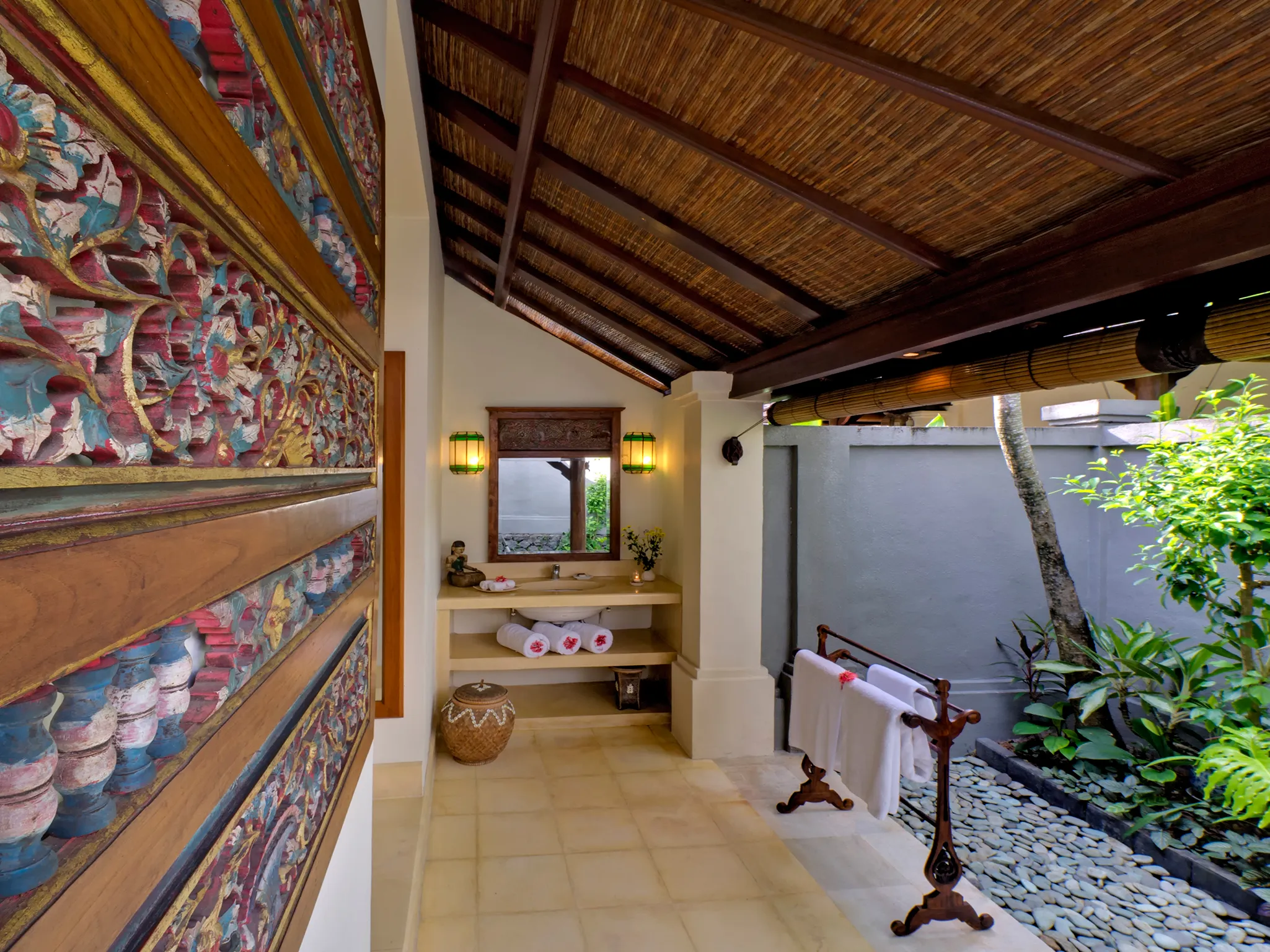 11. Villa Kedidi - Guest bathroom 2