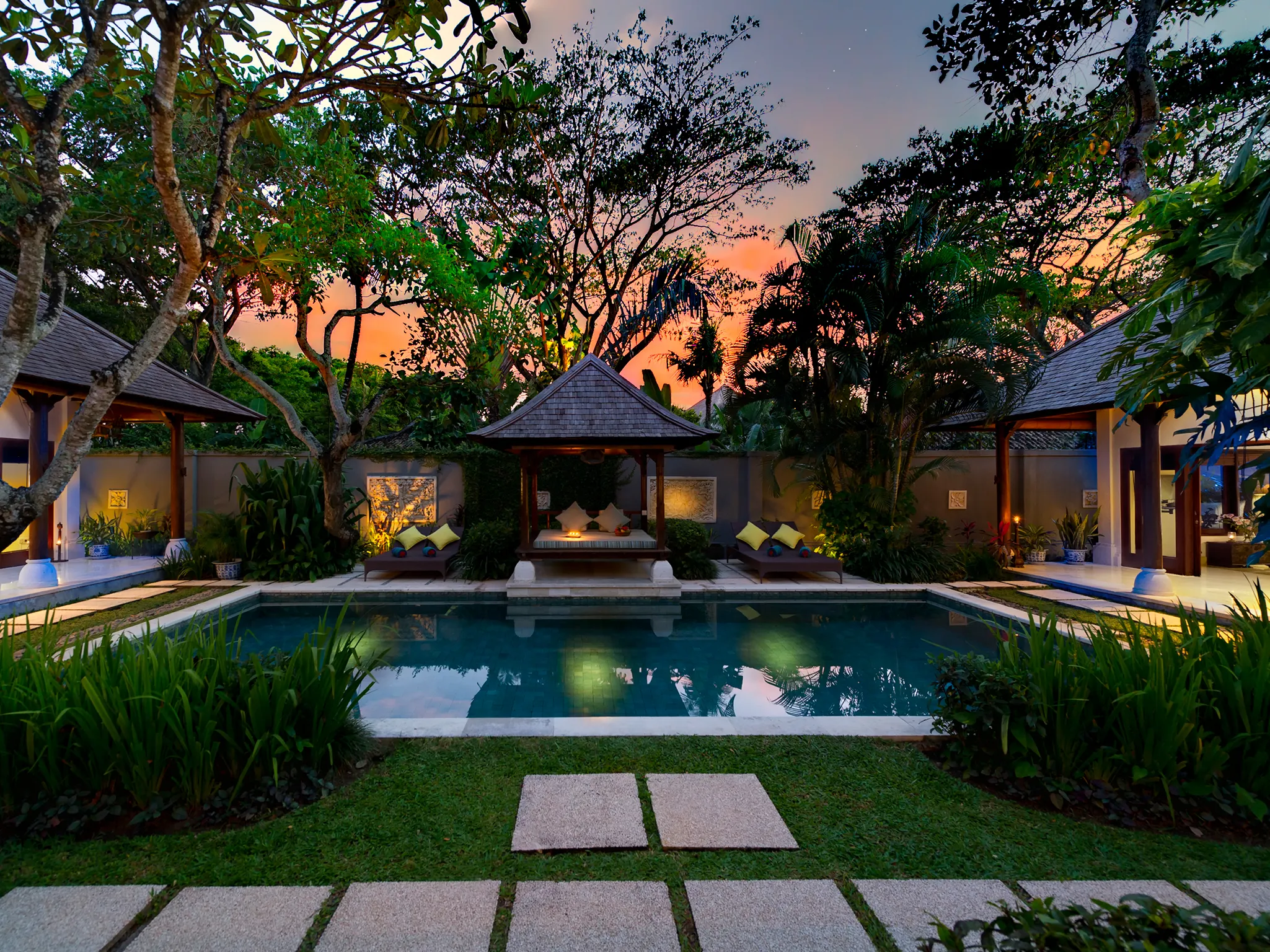 14. Villa Kedidi - Pool and gardens at dusk
