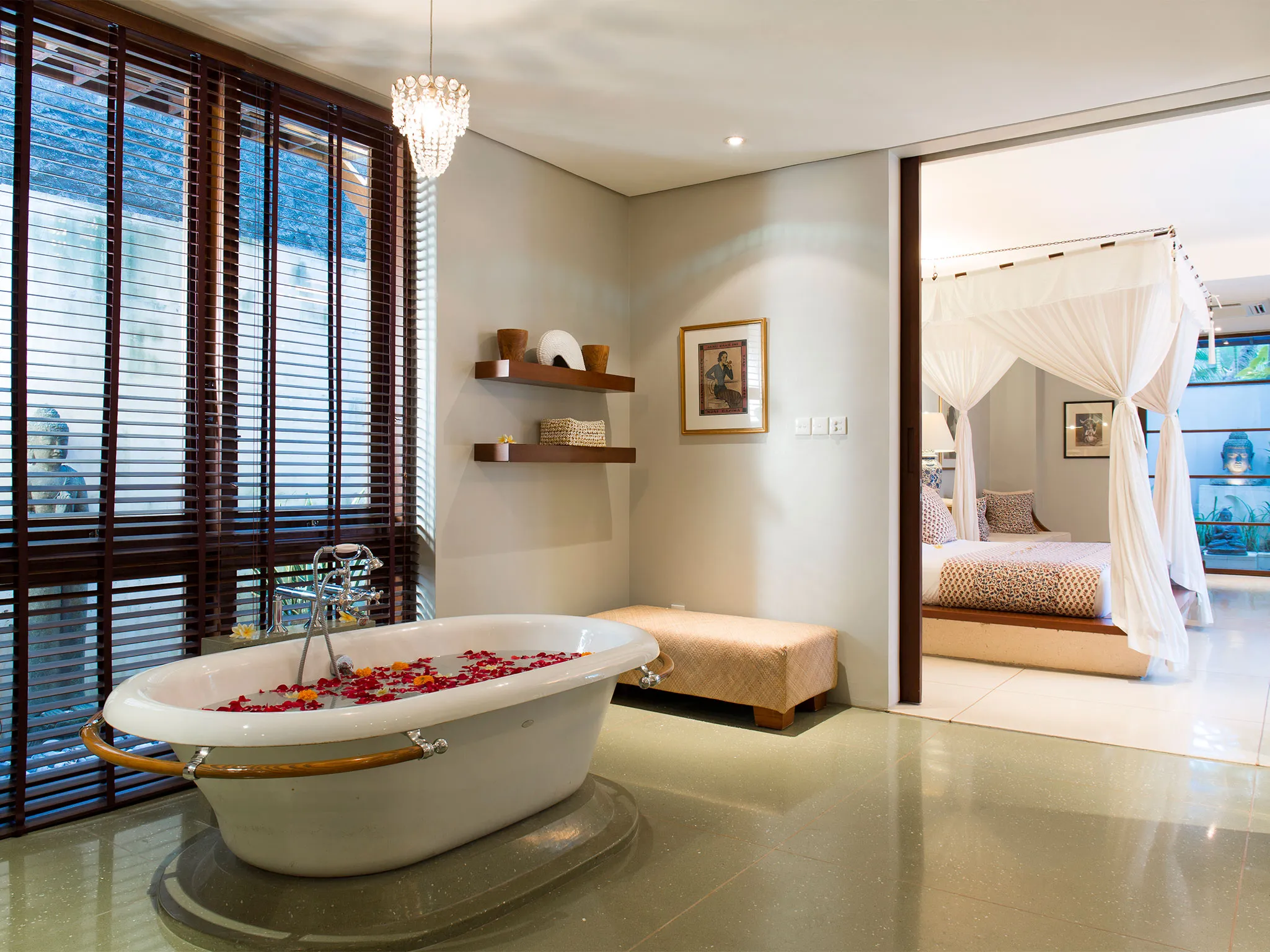 Villa Lilibel - Guest bedroom one ensuite
